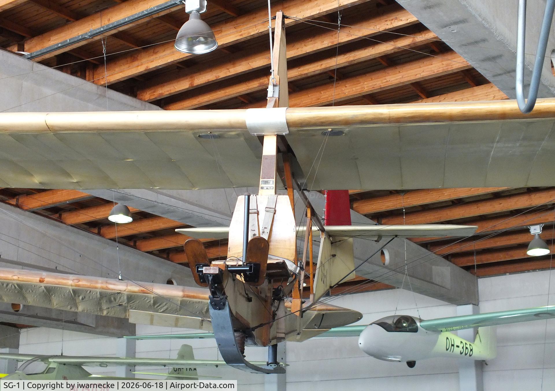 Aircraft SG-1, Schneider DFS 108-14 SG-38 Schulgleiter, c/n 79, Schneider DFS 108-14 SG-38 Schulgleiter at the Suomen Ilmailumuseo (Finnish Aviation Museum), Vantaa, photo by iwarnecke