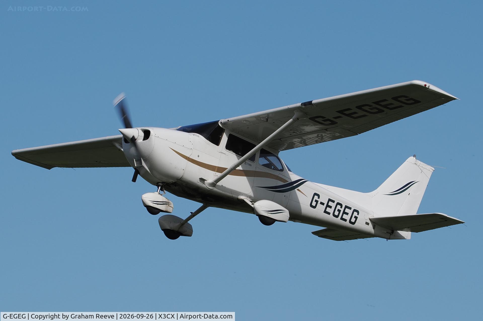 Aircraft G-EGEG, 2000 Cessna 172R, c/n 17280894, Departing from Northrepps., at X3CX, photo by Graham Reeve