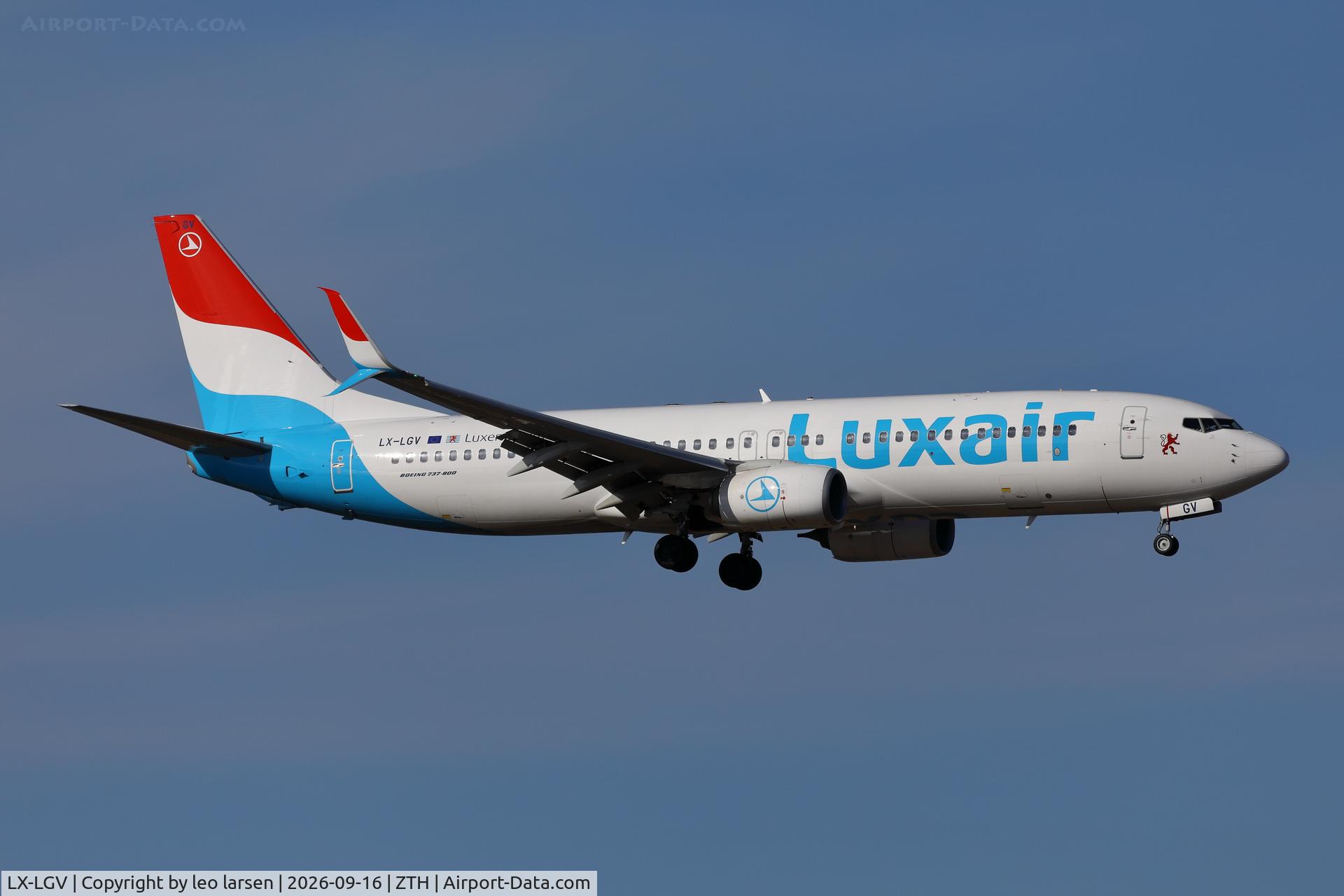 Aircraft LX-LGV, 2013 Boeing 737-8C9, c/n 41190 l/n 4755, Zakynthos 16.9.2026, at ZTH, photo by leo larsen