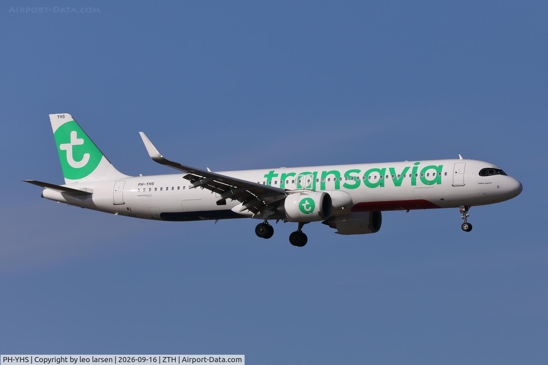 Aircraft PH-YHS, 2024 Airbus A321-251NX, c/n 12602, Zakynthos 16.9.2026, at ZTH, photo by leo larsen