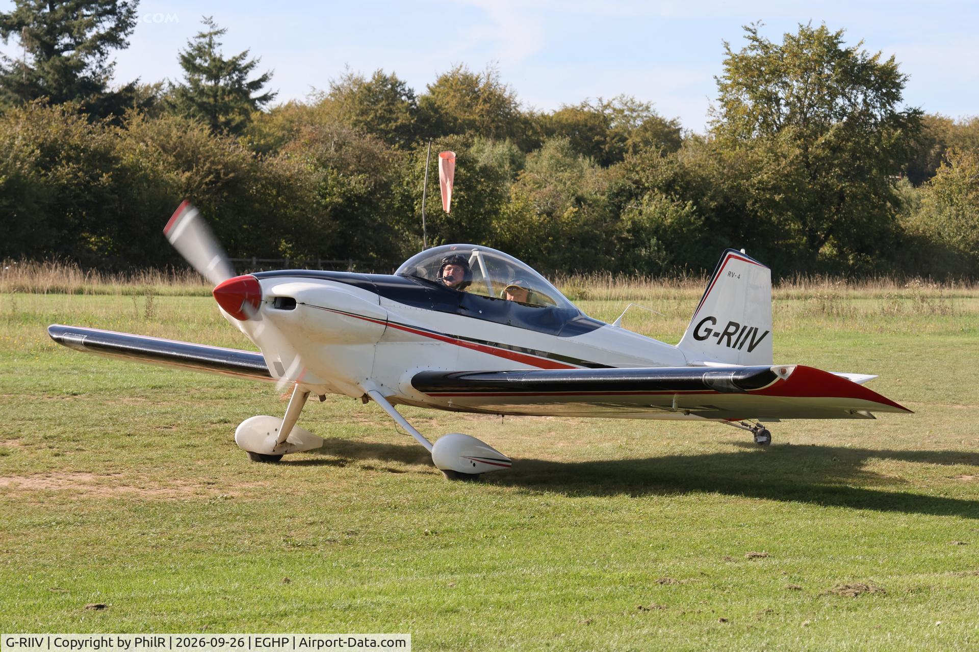 Aircraft G-RIIV, 1988 Vans RV-4, c/n 1340, G-RIIV 1988 VANS RV-4 STOL Championship Popham, at EGHP, photo by PhilR