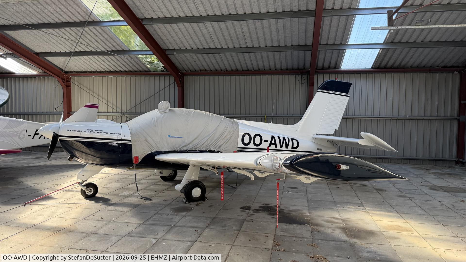 Aircraft OO-AWD, Socata MS-893E Rallye Commodore 180GT, c/n 12581, Parked in hangar 1., at EHMZ, photo by StefanDeSutter
