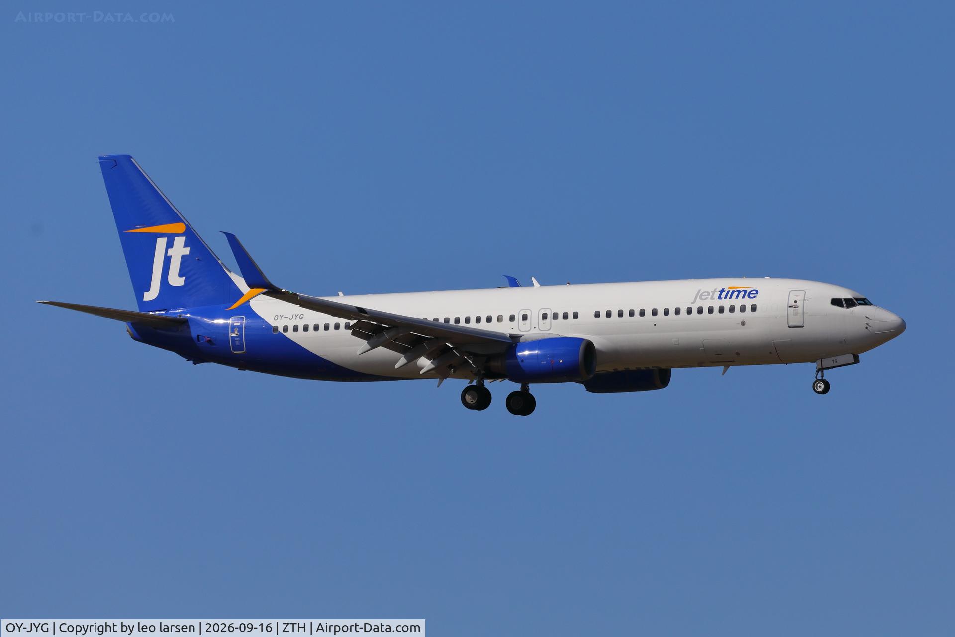 Aircraft OY-JYG, 2009 Boeing B-737-8JP, c/n 39163 l/n 3054, Zakynthos 16.9.2026, at ZTH, photo by leo larsen