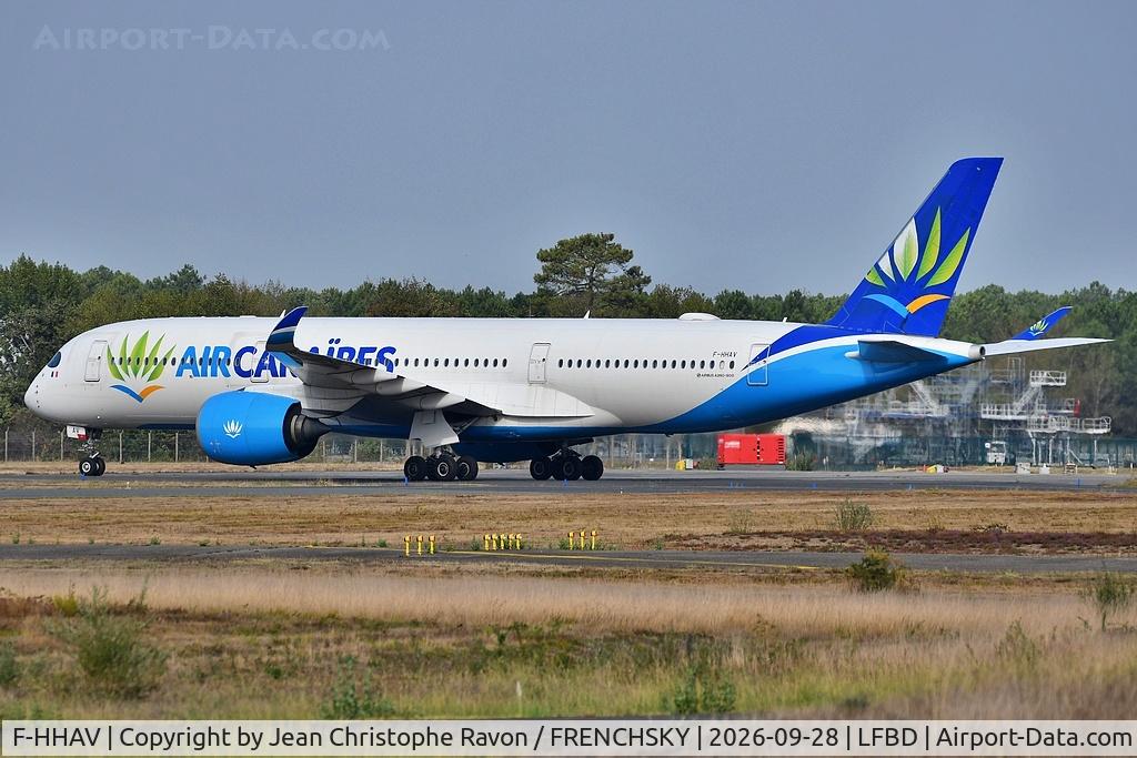 Aircraft F-HHAV, 2016 Airbus A350-941, c/n 0082, Paris (ORY) Bordeaux (BOD) CAJ1640, at LFBD, photo by Jean Christophe Ravon / FRENCHSKY