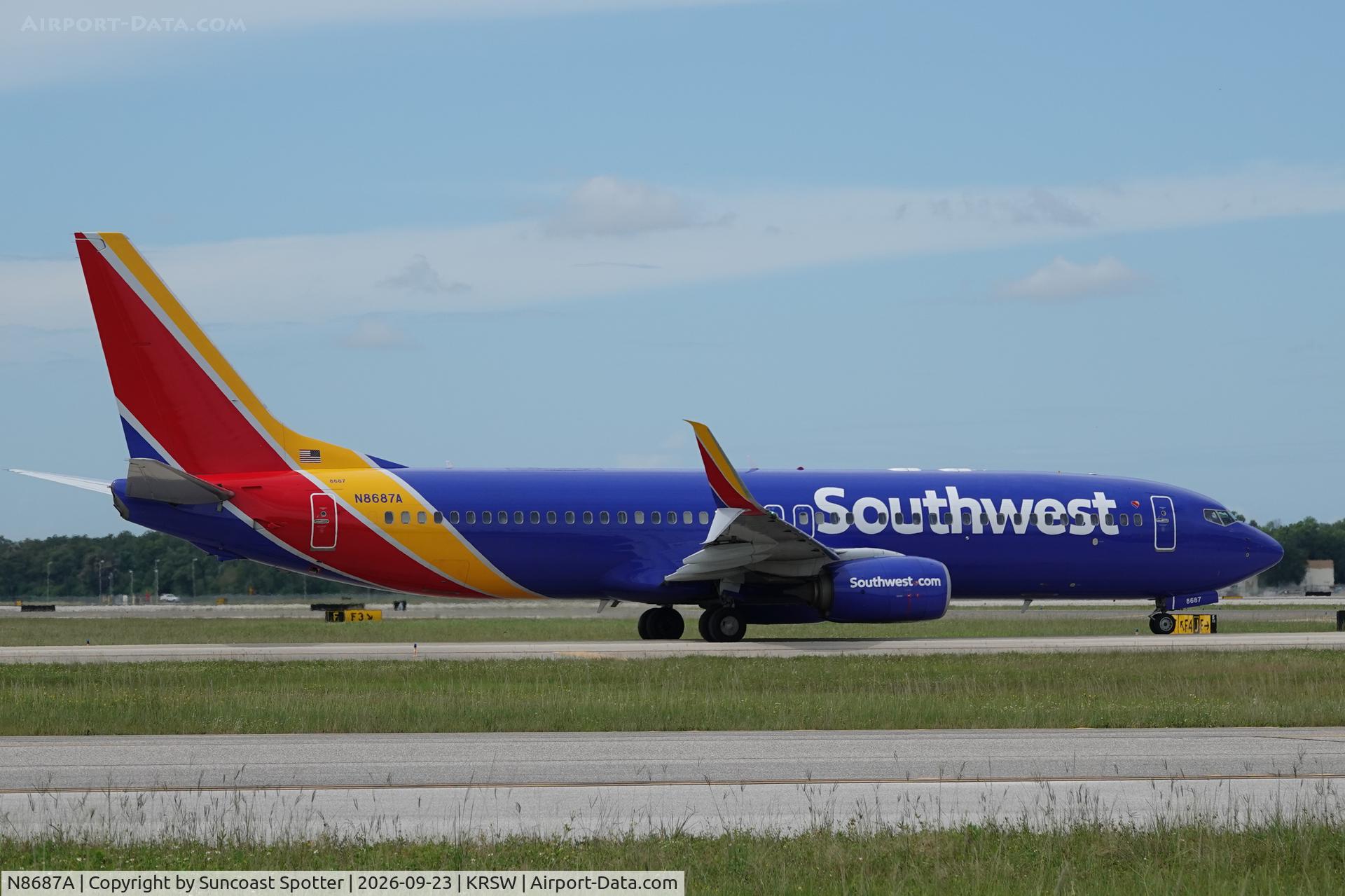 Aircraft N8687A, 2016 Boeing 737-8H4, c/n 33937 l/n 5896, Southwest 2765 taxis at Southwest Florida International Airport enroute to Indianapolis International Airport, at KRSW, photo by Suncoast Spotter