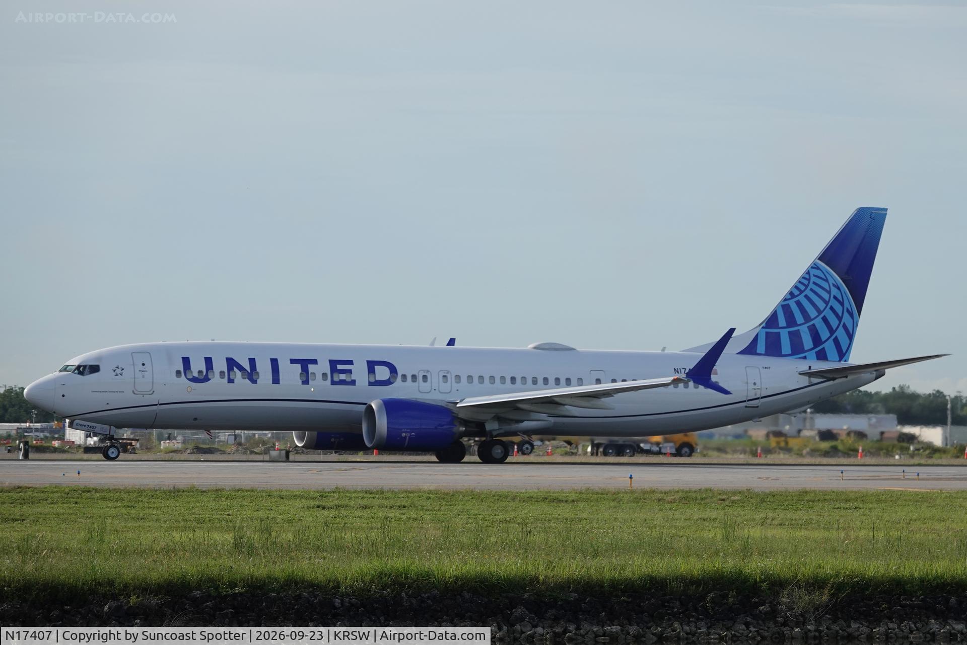 Aircraft N17407, 2025 Boeing 737-9 MAX, c/n 68816 l/n 9228, United 2477 departs Southwest Florida International Airport enroute to Newark-Liberty International Airport, at KRSW, photo by Suncoast Spotter