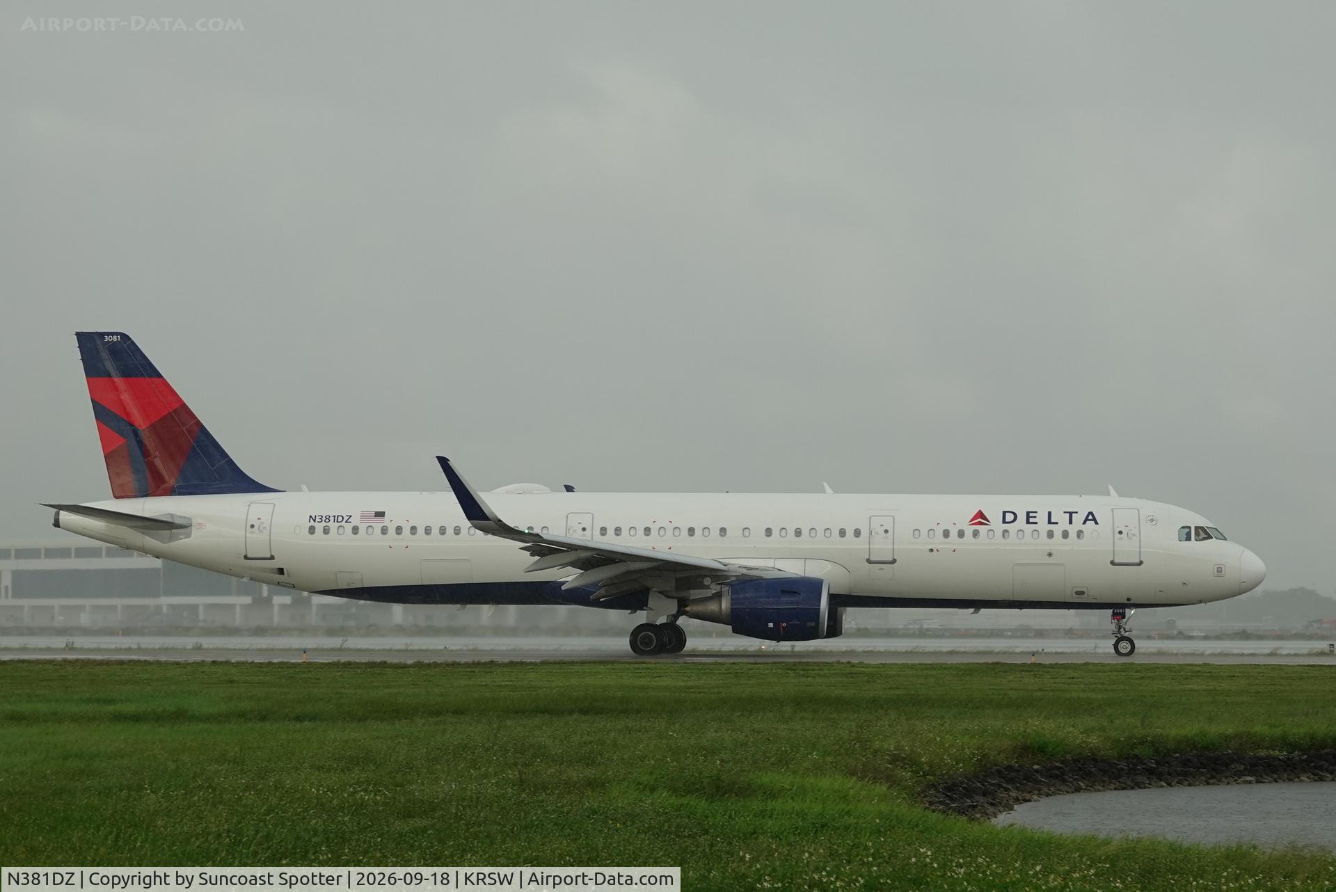 Aircraft N381DZ, 2019 Airbus A321-211, c/n 8859, Delta 2400 taxis at Southwest Florida International Airport prior to flight to Minneapolis-St Paul International Airport, at KRSW, photo by Suncoast Spotter