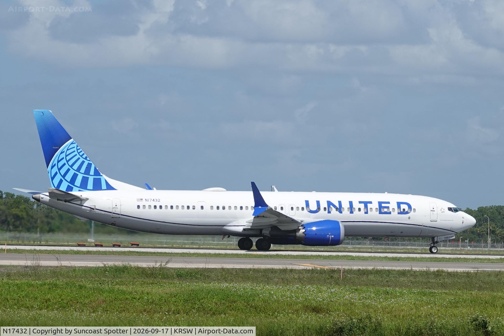 Aircraft N17432, 2026 Boeing 737 MAX 9, c/n 64451 l/n 9485, United 1926 departs Southwest Florida International Airport enroute to Newark-Liberty International Airport, at KRSW, photo by Suncoast Spotter
