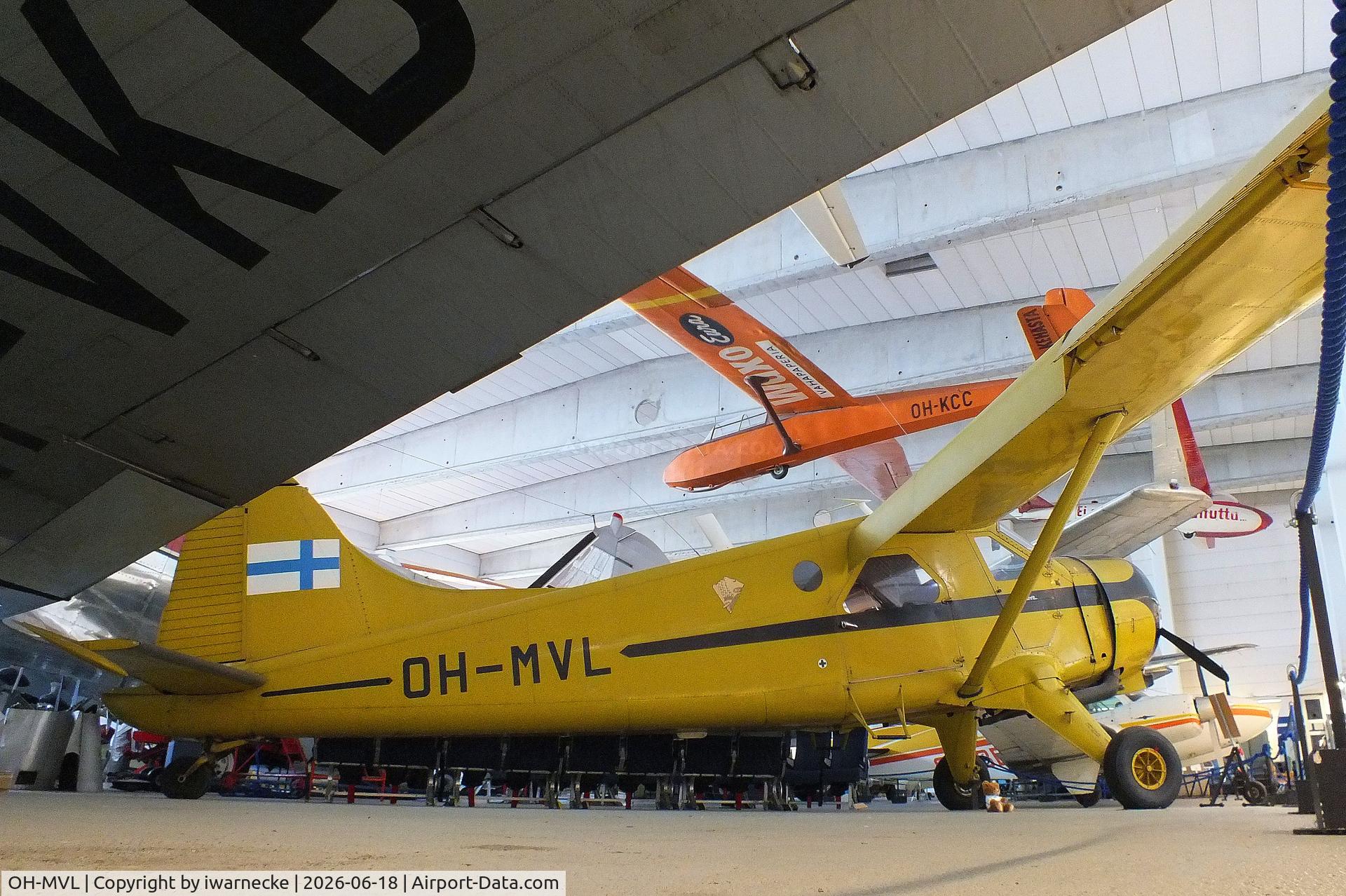 Aircraft OH-MVL, 1947 De Havilland Canada DHC-2 Beaver, c/n 141, De Havilland Canada DHC-2 Beaver at the Suomen Ilmailumuseo (Finnish Aviation Museum), Vantaa, photo by iwarnecke