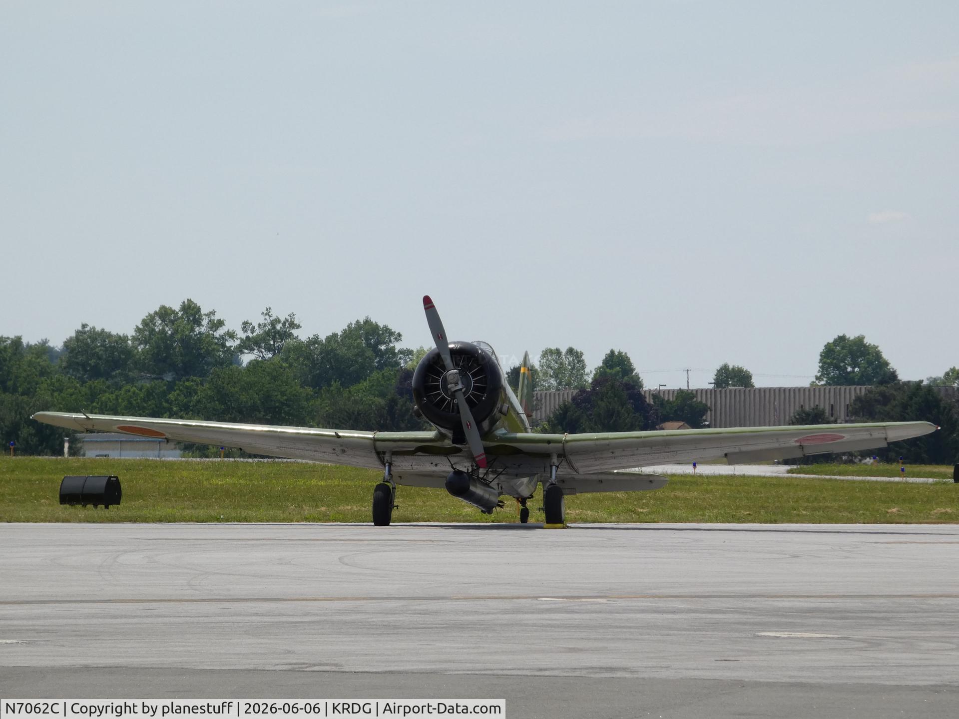Aircraft N7062C, 1943 North American SNJ-4 Texan, c/n 88-13171, WWII Weekend 2026, at KRDG, photo by planestuff