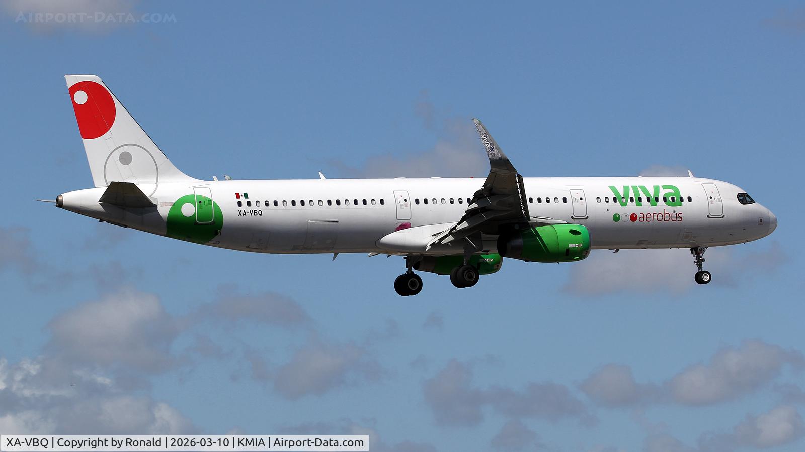 Aircraft XA-VBQ, 2014 Airbus A321-231, c/n 6201, at mia, at KMIA, photo by Ronald