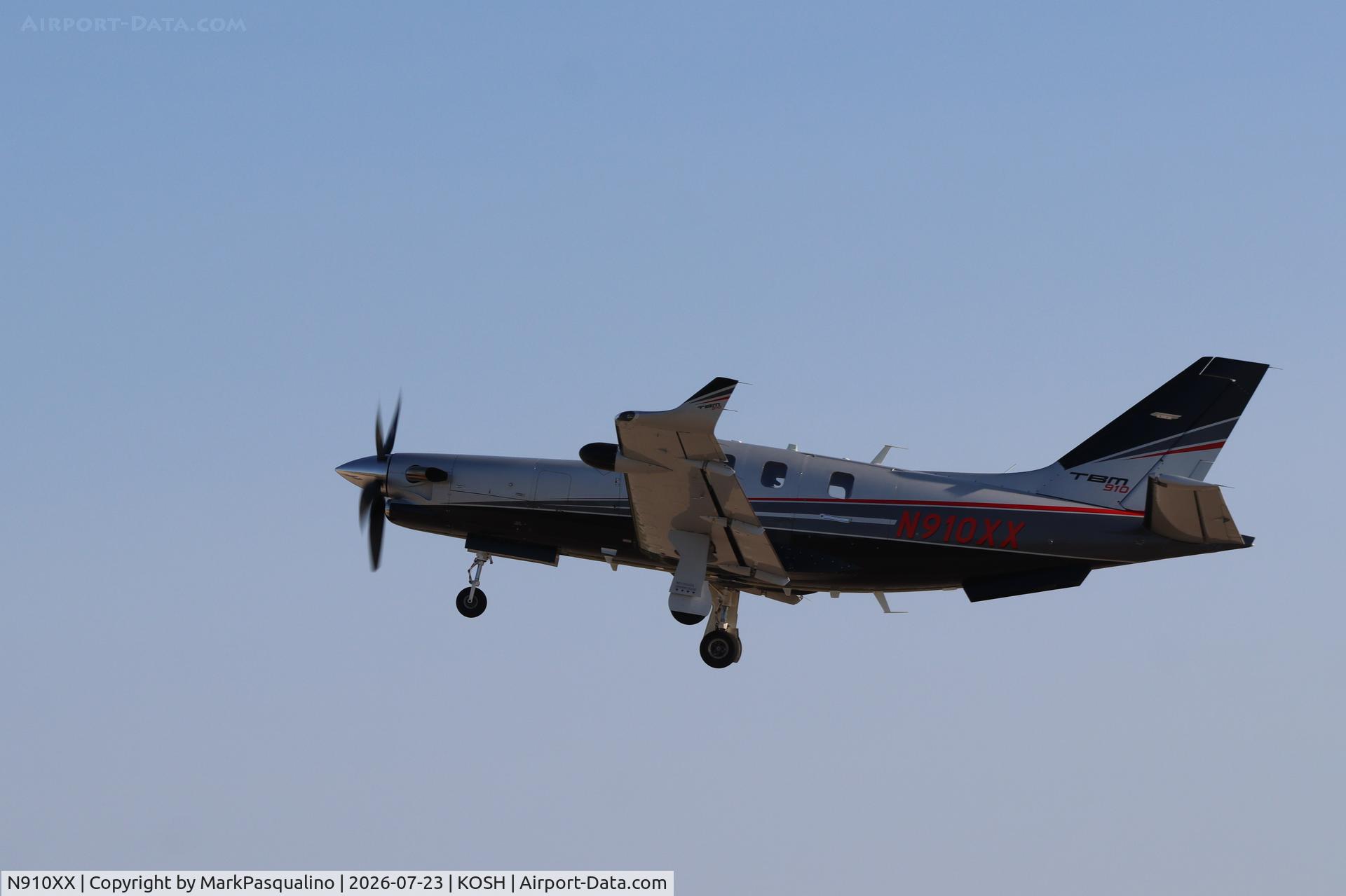 Aircraft N910XX, 2018 Daher TBM-910, c/n 1218, Daher TBM-910, at KOSH, photo by MarkPasqualino