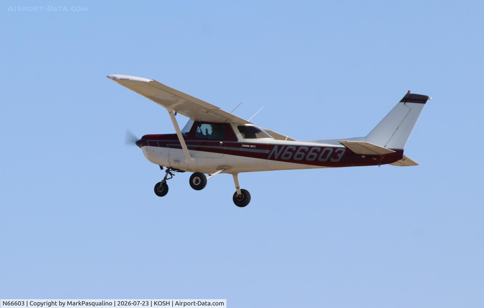 Aircraft N66603, 1978 Cessna 152, c/n 15281662, Cessna 152, at KOSH, photo by MarkPasqualino