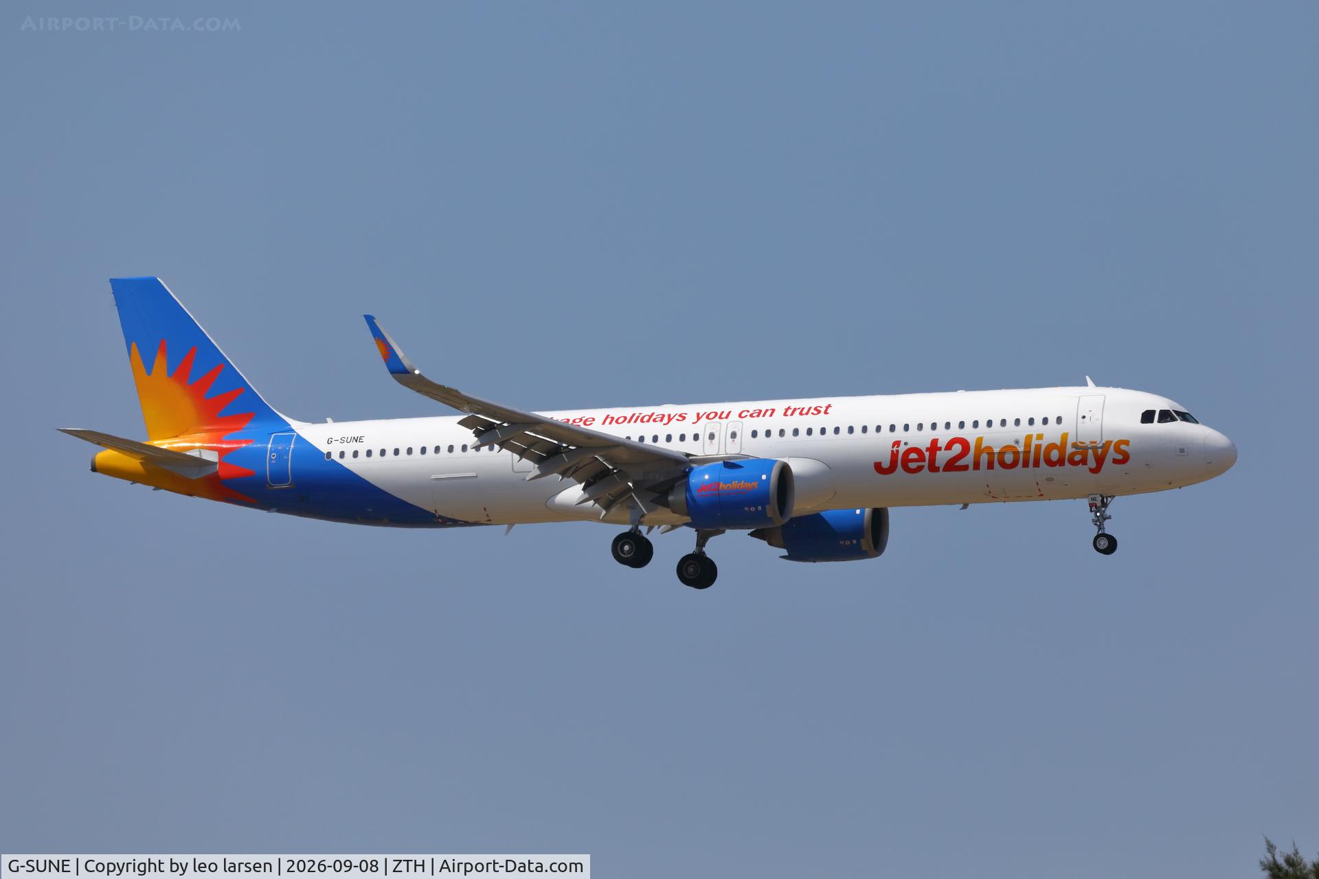 Aircraft G-SUNE, 2023 Airbus A321-251NX, c/n 11638, Zakynthos 8.9.2026, at ZTH, photo by leo larsen