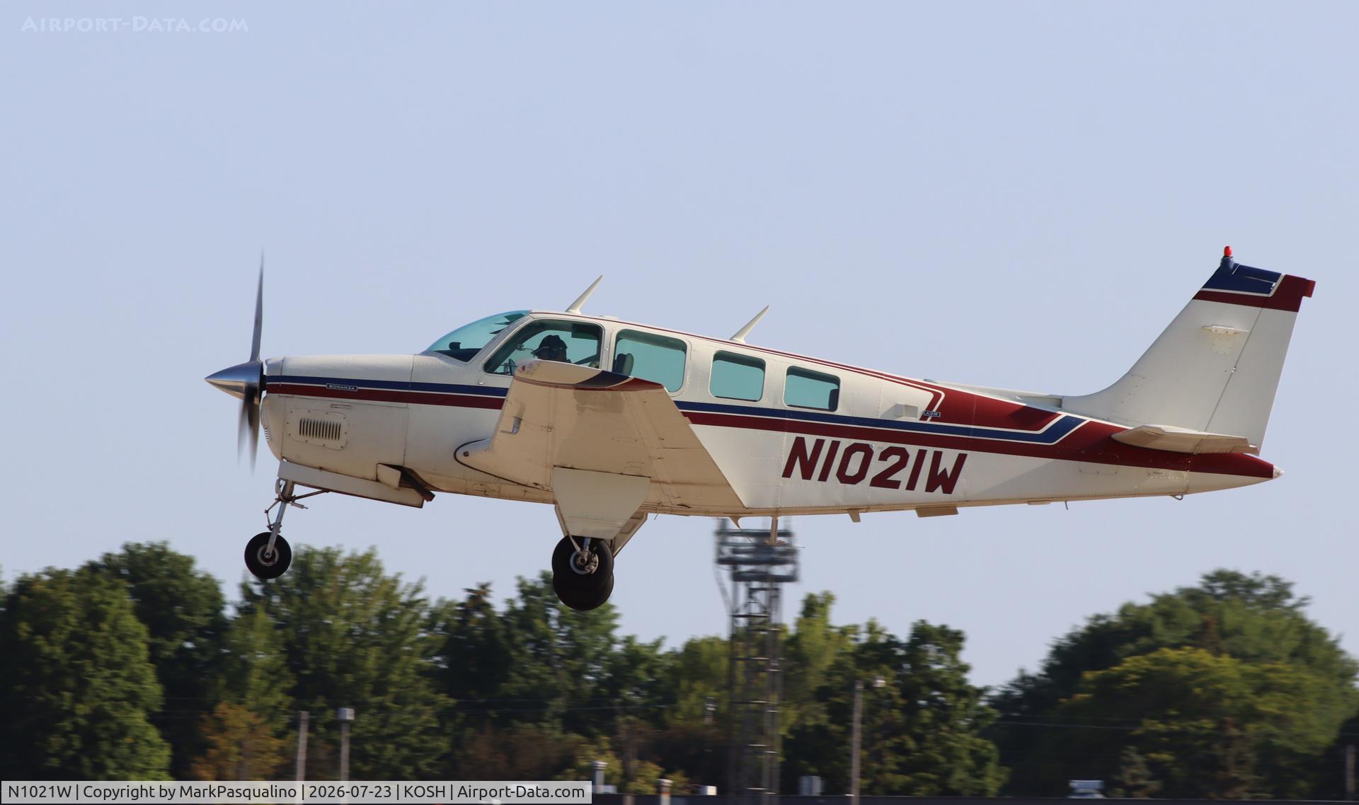 Aircraft N1021W, 1973 Beech A36 Bonanza 36, c/n E-401, Beech A36, at KOSH, photo by MarkPasqualino