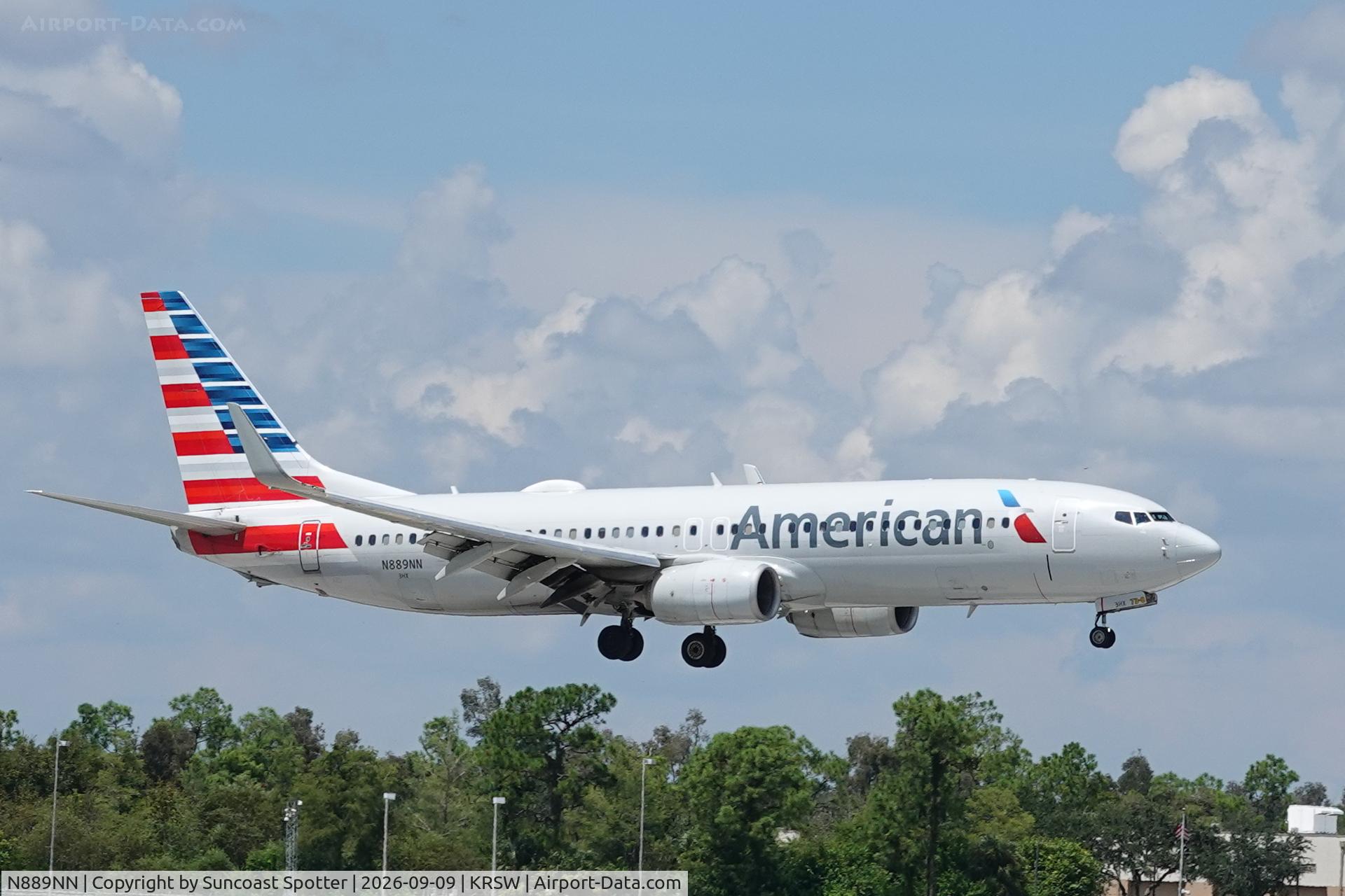 Aircraft N889NN, 2012 Boeing 737-823, c/n 33314, American 2740 arrives at Southwest Florida International Airport following flight from Dallas/Fort Worth International Airport, at KRSW, photo by Suncoast Spotter