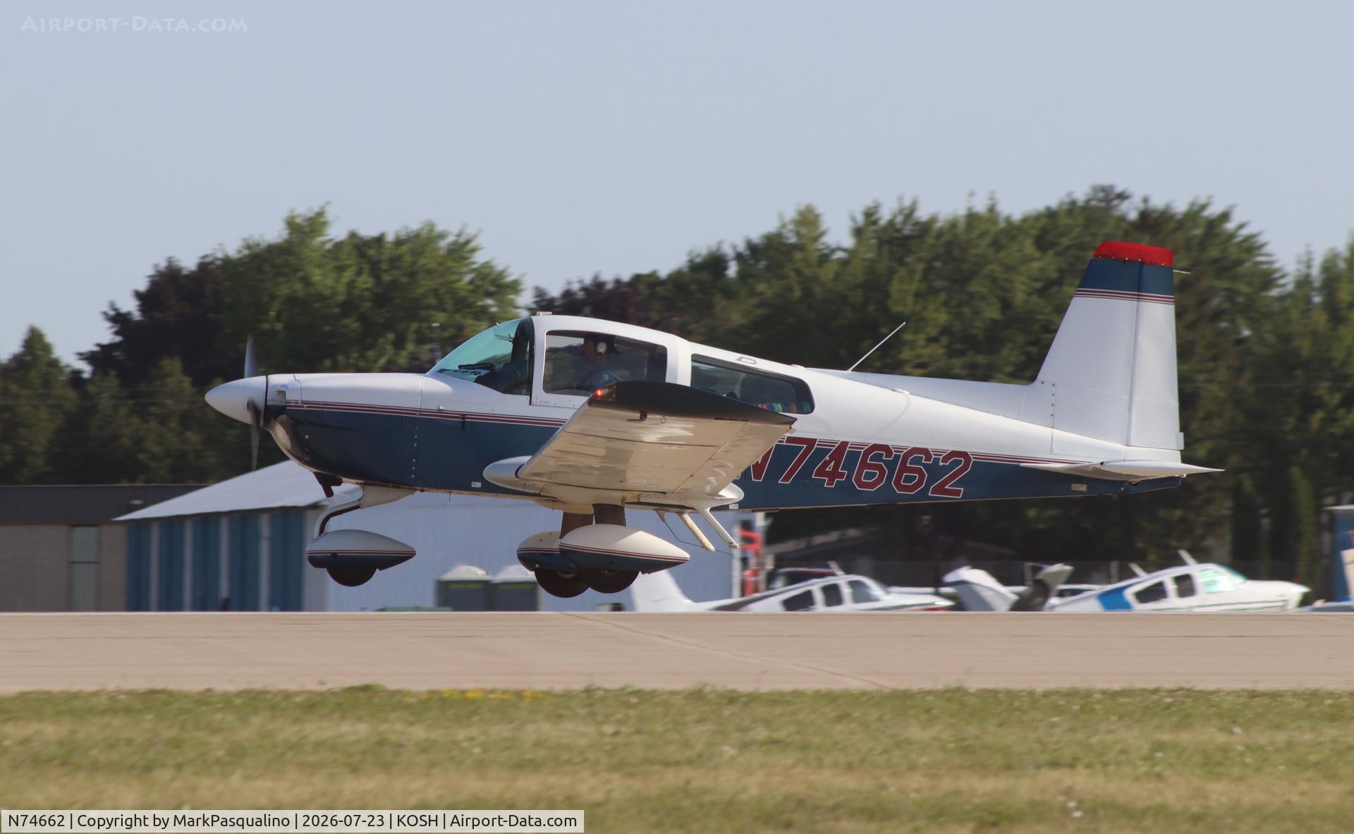 Aircraft N74662, 1976 Grumman American AA-5B Tiger, c/n AA5B0329, Grumman American AA-5B, at KOSH, photo by MarkPasqualino