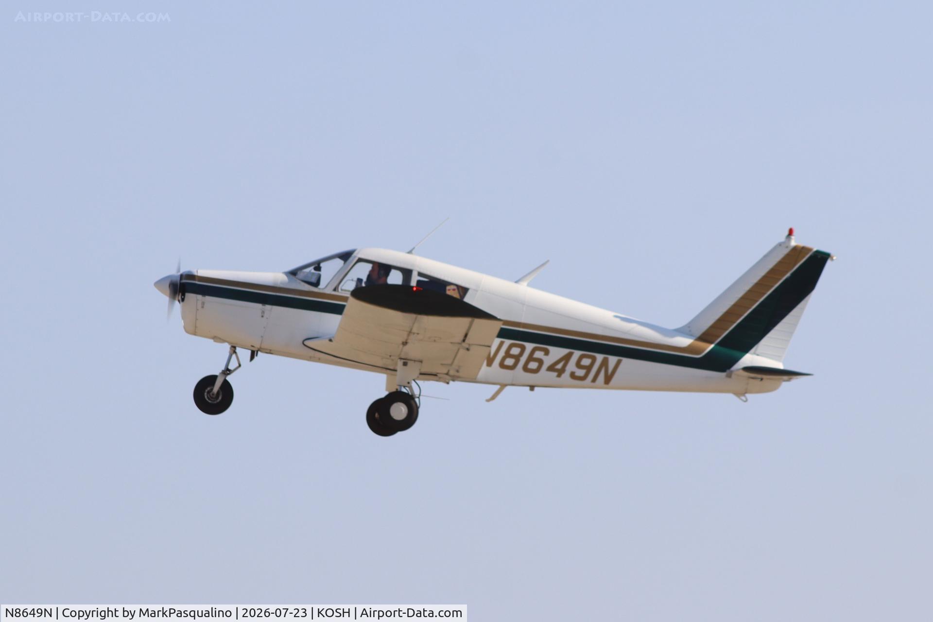 Aircraft N8649N, 1971 Piper PA-28-140, c/n 28-7125460, Piper PA-28-140, at KOSH, photo by MarkPasqualino