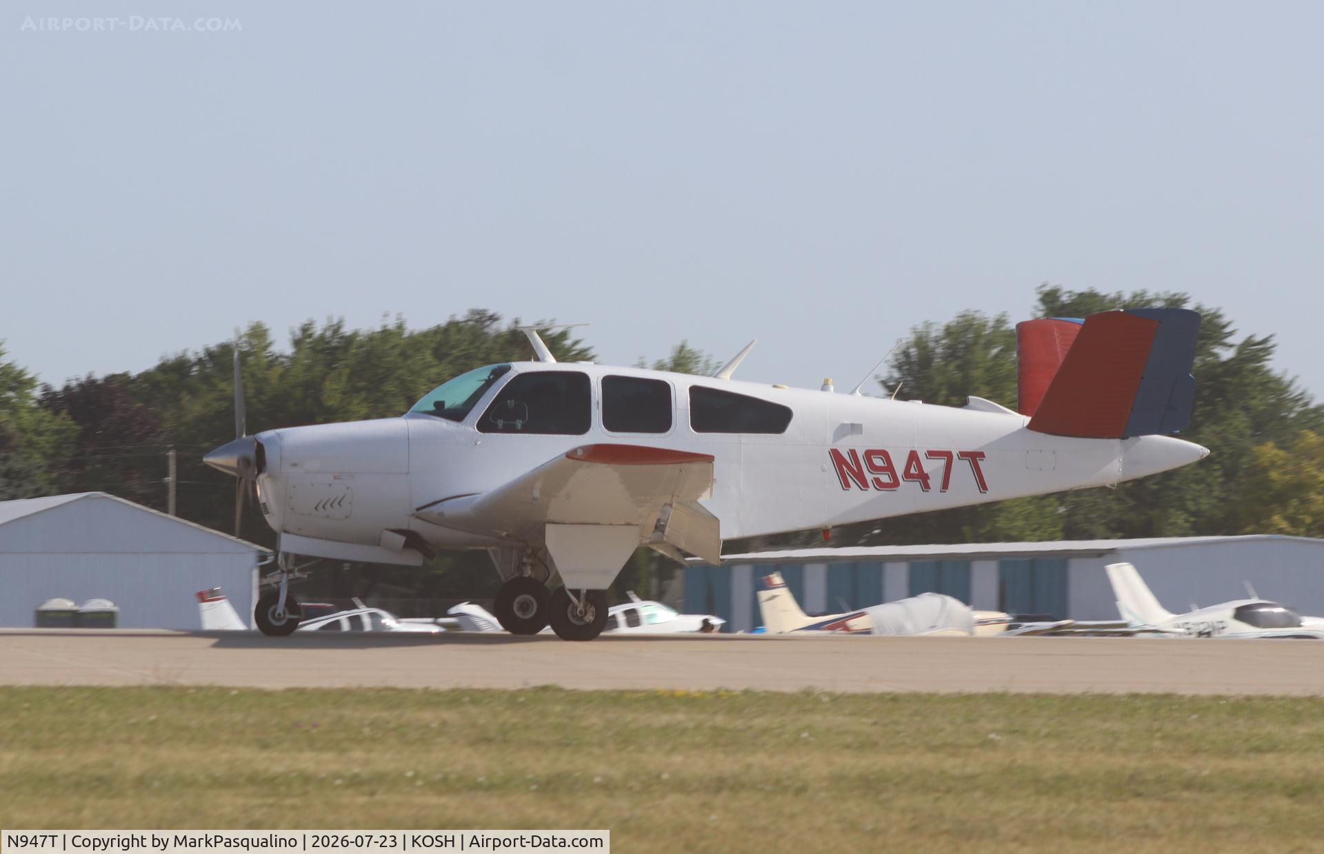 Aircraft N947T, 1971 Beech V35B Bonanza, c/n D-9270, Beech V35B, at KOSH, photo by MarkPasqualino