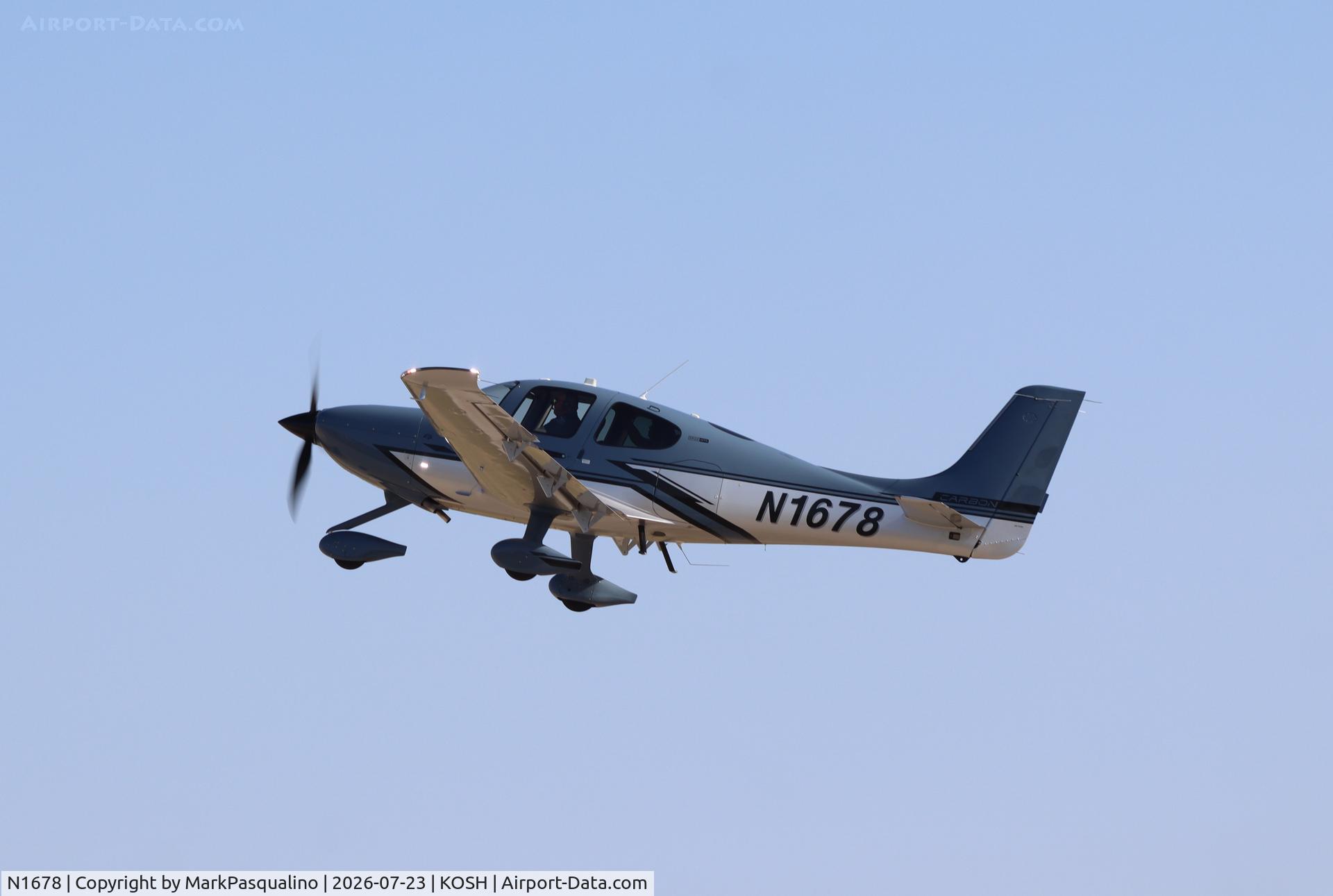 Aircraft N1678, 2026 Cirrus SR22, c/n 11447, Cirrus SR22, at KOSH, photo by MarkPasqualino