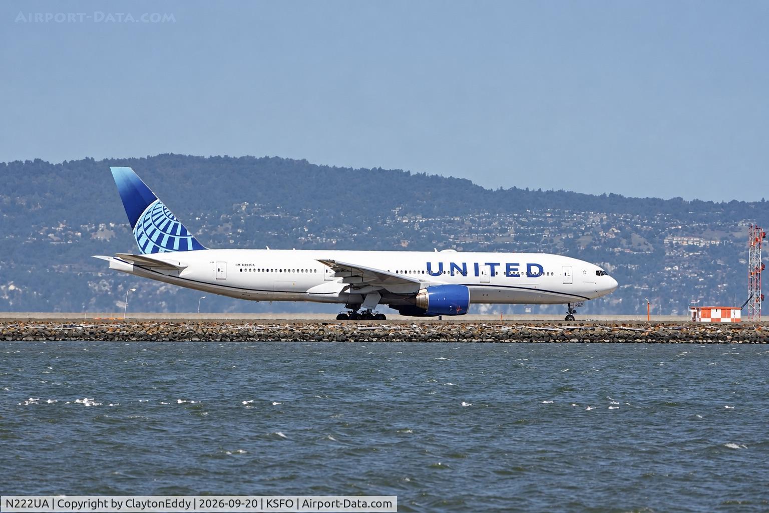 Aircraft N222UA, 2001 Boeing 777-222, c/n 30553, SFO 2026, at KSFO, photo by ClaytonEddy