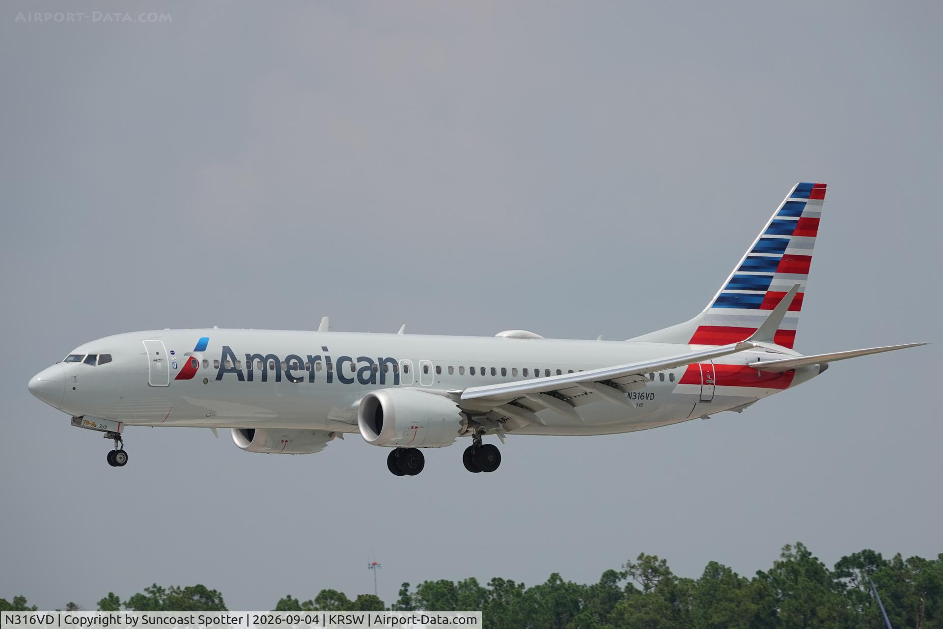 Aircraft N316VD, 2026 Boeing 737-8, c/n 69423, American 2439 arrives at Southwest Florida International Airport following flight from Philadelphia International Airport, at KRSW, photo by Suncoast Spotter