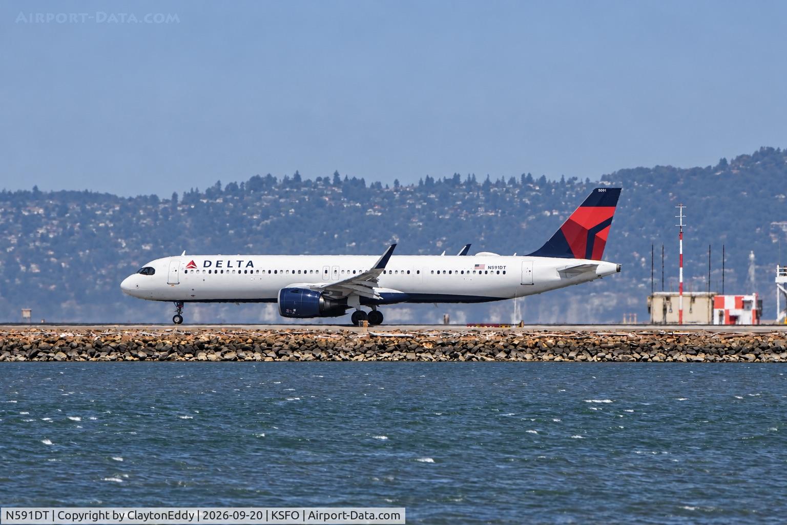 Aircraft N591DT, 2025 Airbus S A S A321-271NX, c/n 12442, SFO 2026, at KSFO, photo by ClaytonEddy
