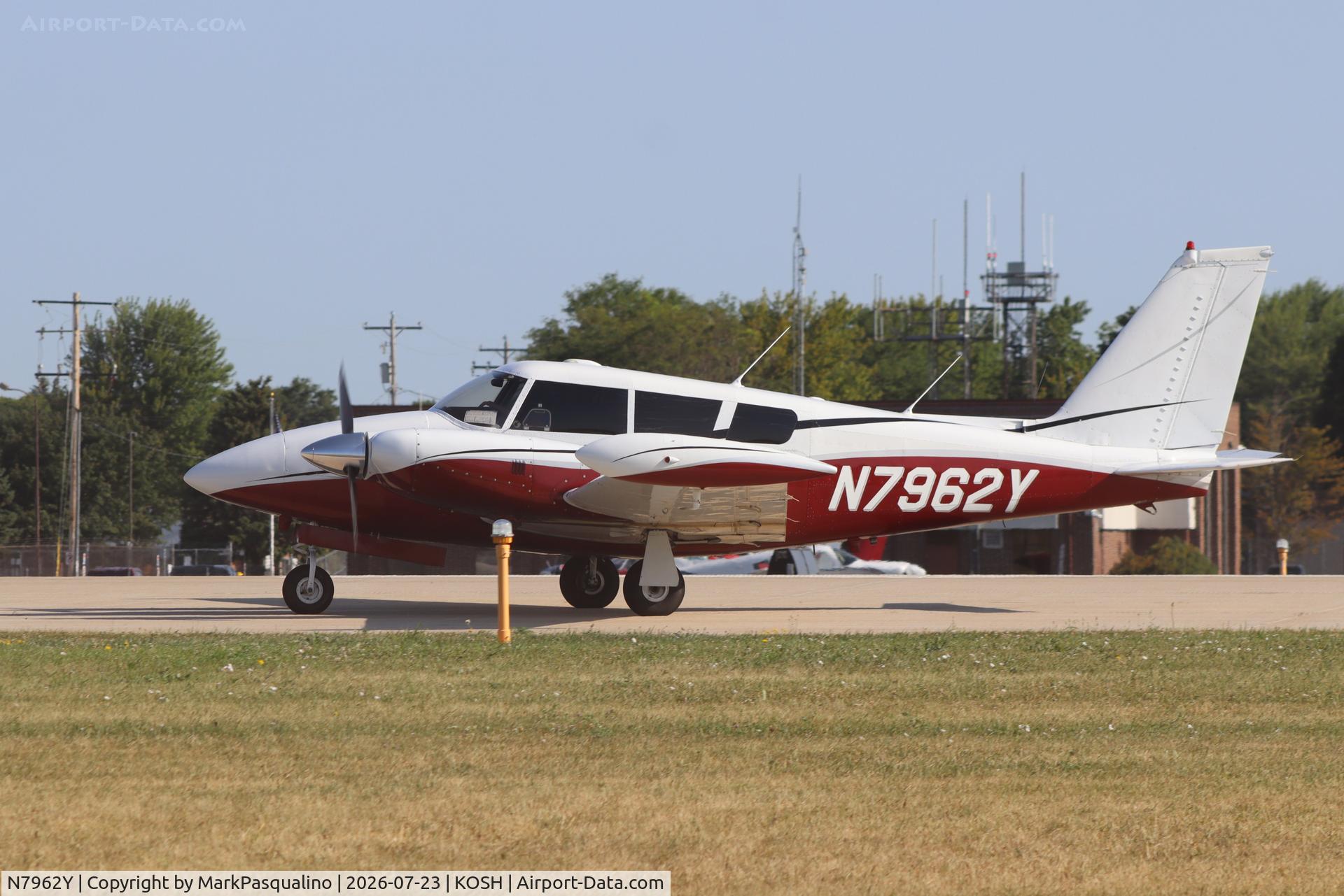 Aircraft N7962Y, 1966 Piper PA-30 Twin Comanche, c/n 30-1060, Piper PA-30, at KOSH, photo by MarkPasqualino