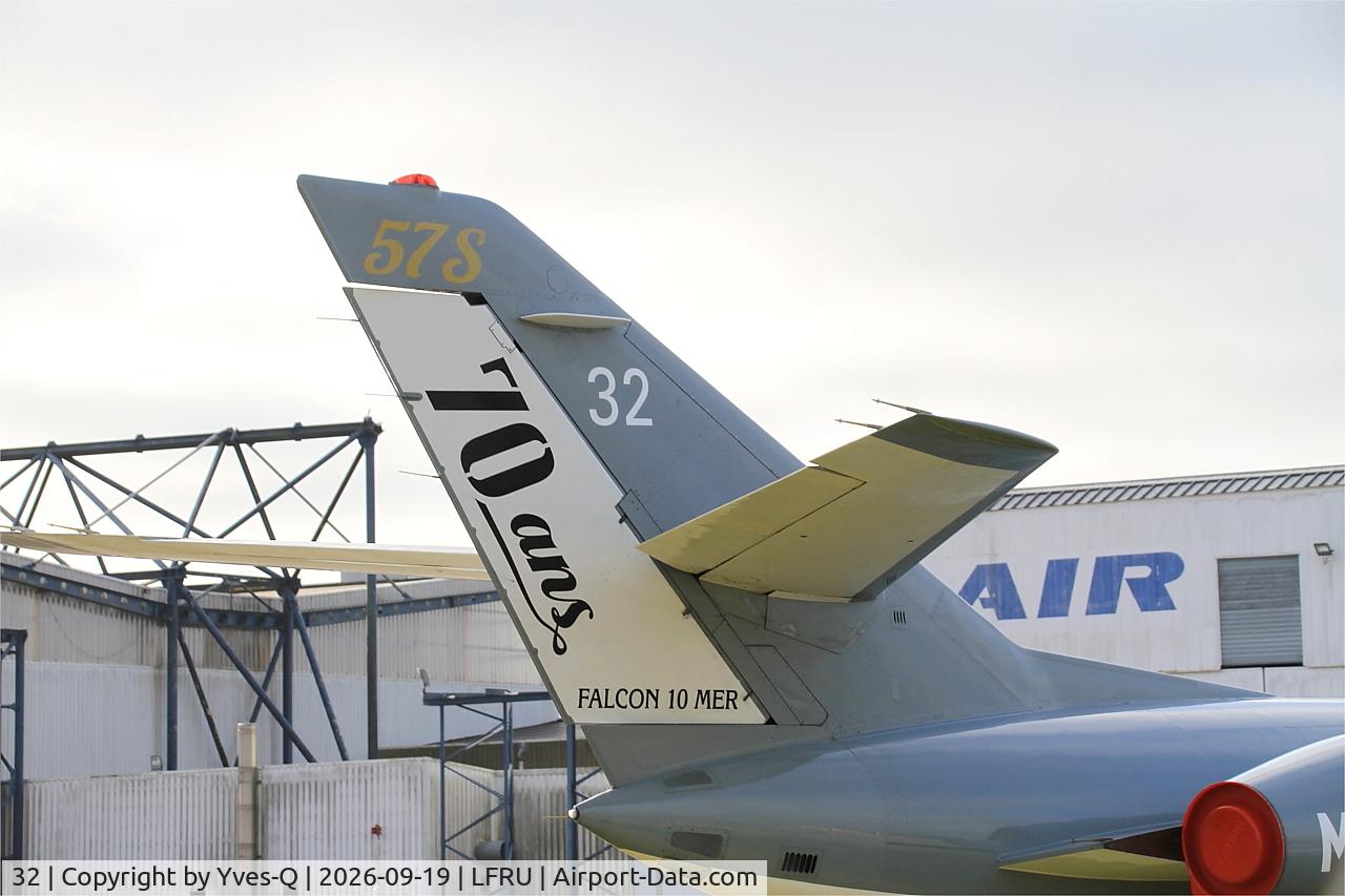 Aircraft 32, 1974 Dassault Falcon 10MER, c/n 32, Falcon 10 MER, Tail close up view, Morlaix-Ploujean airport (LFRU-MXN), at LFRU, photo by Yves-Q