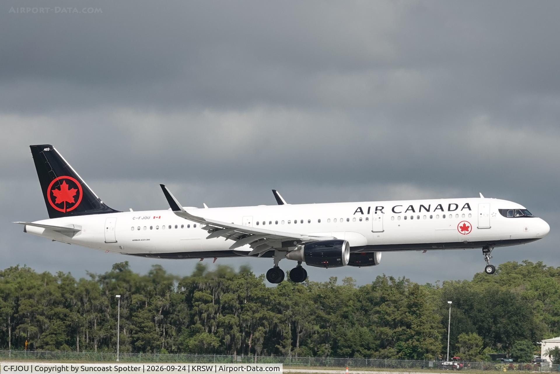 Aircraft C-FJOU, 2015 Airbus A321-211, c/n 6873, Rouge 1664 arrives at Southwest Florida International Airport following flight from Toronto-Pearson International Airport, at KRSW, photo by Suncoast Spotter