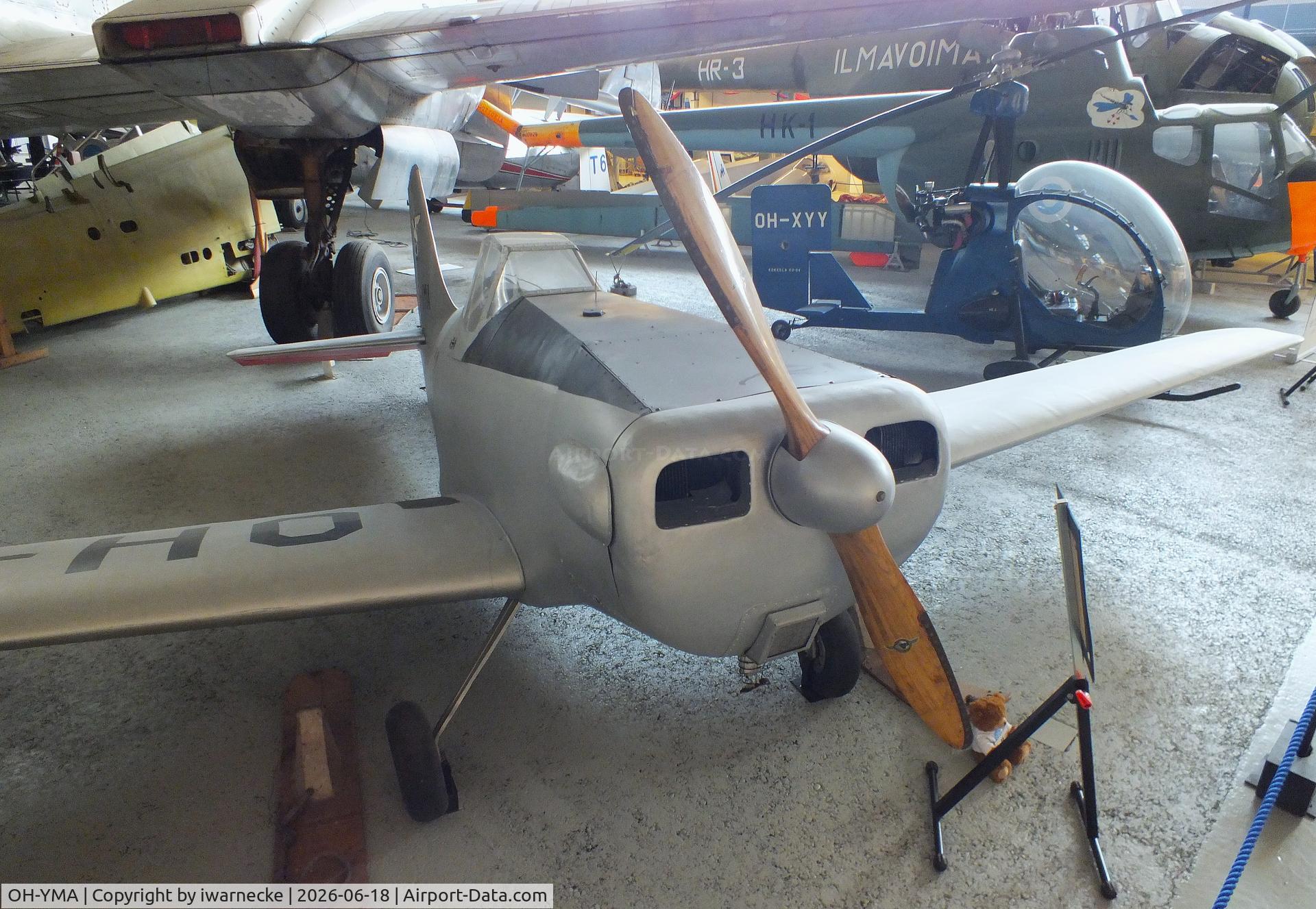 Aircraft OH-YMA, 1953 Polyteknikkojen Ilmailukerho PIK-11 Tumppu, c/n 1, Polyteknikkojen Ilmailukerho PIK-11 Tumppu at the Suomen Ilmailumuseo (Finnish Aviation Museum), Vantaa, photo by iwarnecke