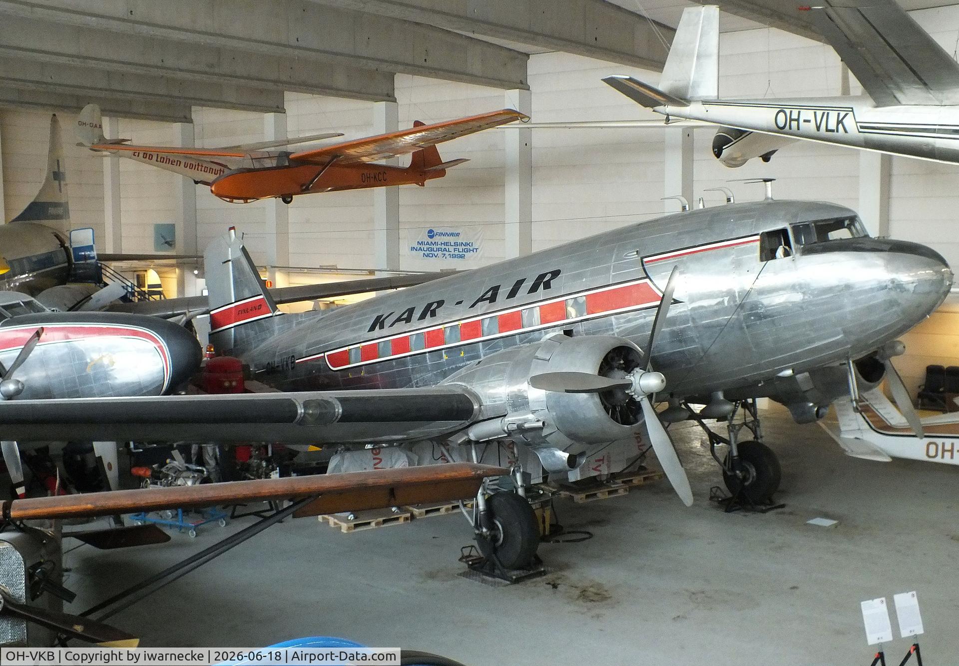 Aircraft OH-VKB, 1937 Douglas DC-3-214, c/n 1975, Douglas DC-3-214 at the Suomen Ilmailumuseo (Finnish Aviation Museum), Vantaa, photo by iwarnecke