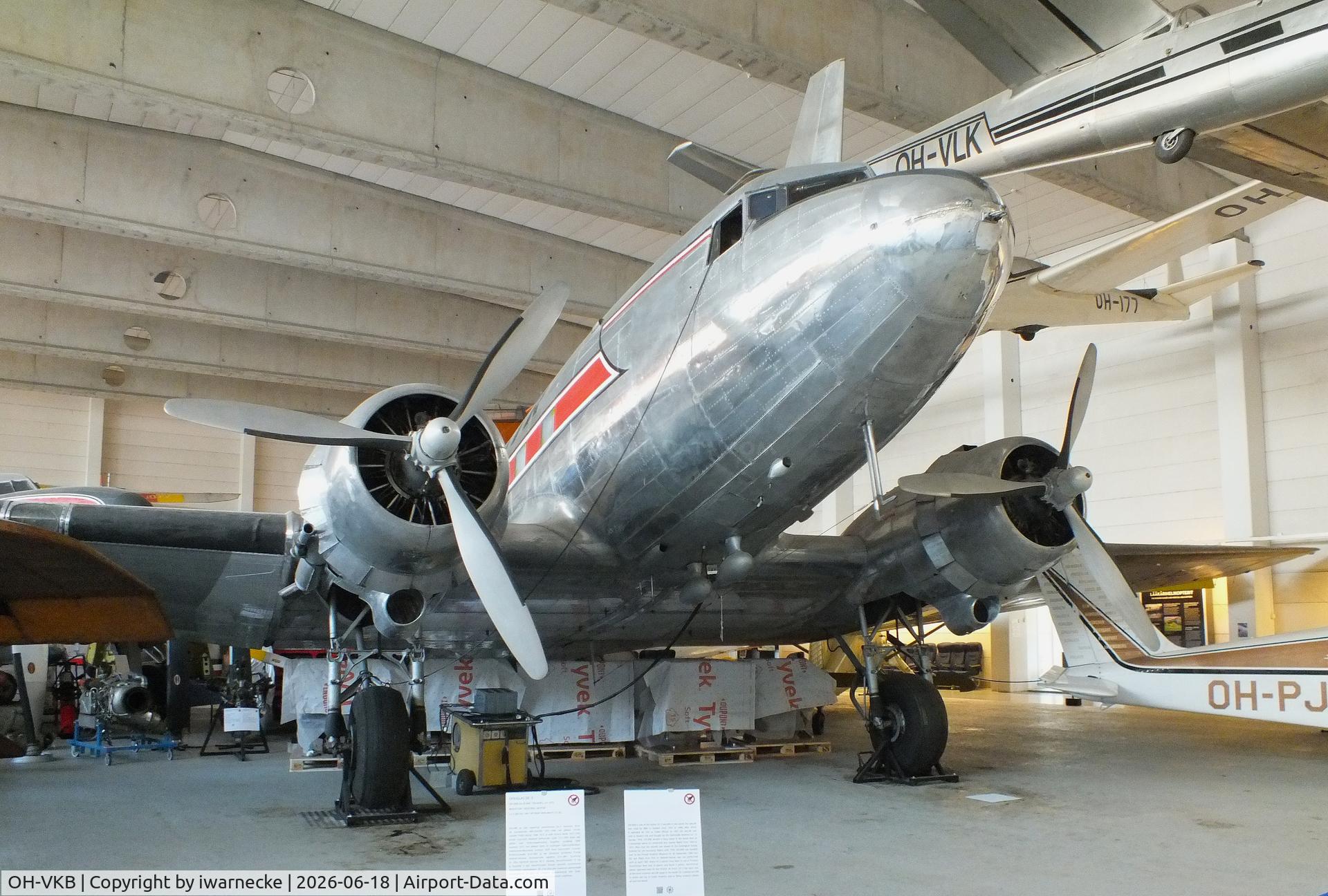 Aircraft OH-VKB, 1937 Douglas DC-3-214, c/n 1975, Douglas DC-3-214 at the Suomen Ilmailumuseo (Finnish Aviation Museum), Vantaa, photo by iwarnecke