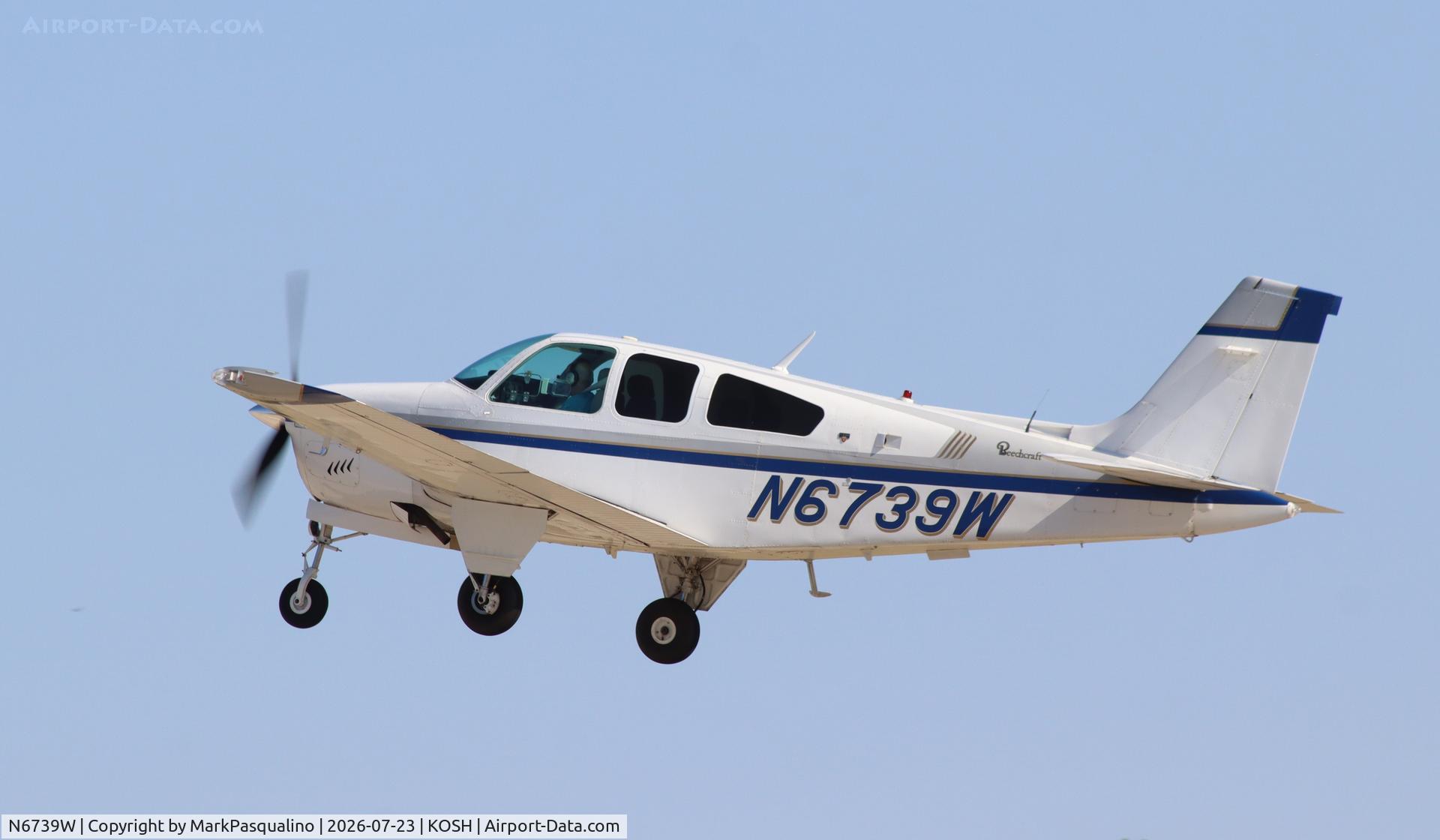 Aircraft N6739W, 1980 Beech F33A Bonanza, c/n CE-899, Beech F33A, at KOSH, photo by MarkPasqualino