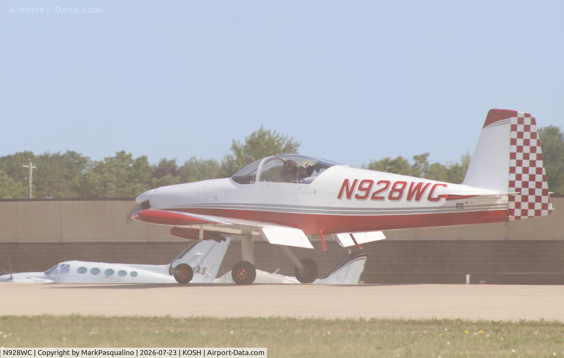 Aircraft N928WC, Vans RV-7A, c/n 71201, Vans RV-7A, at KOSH, photo by MarkPasqualino