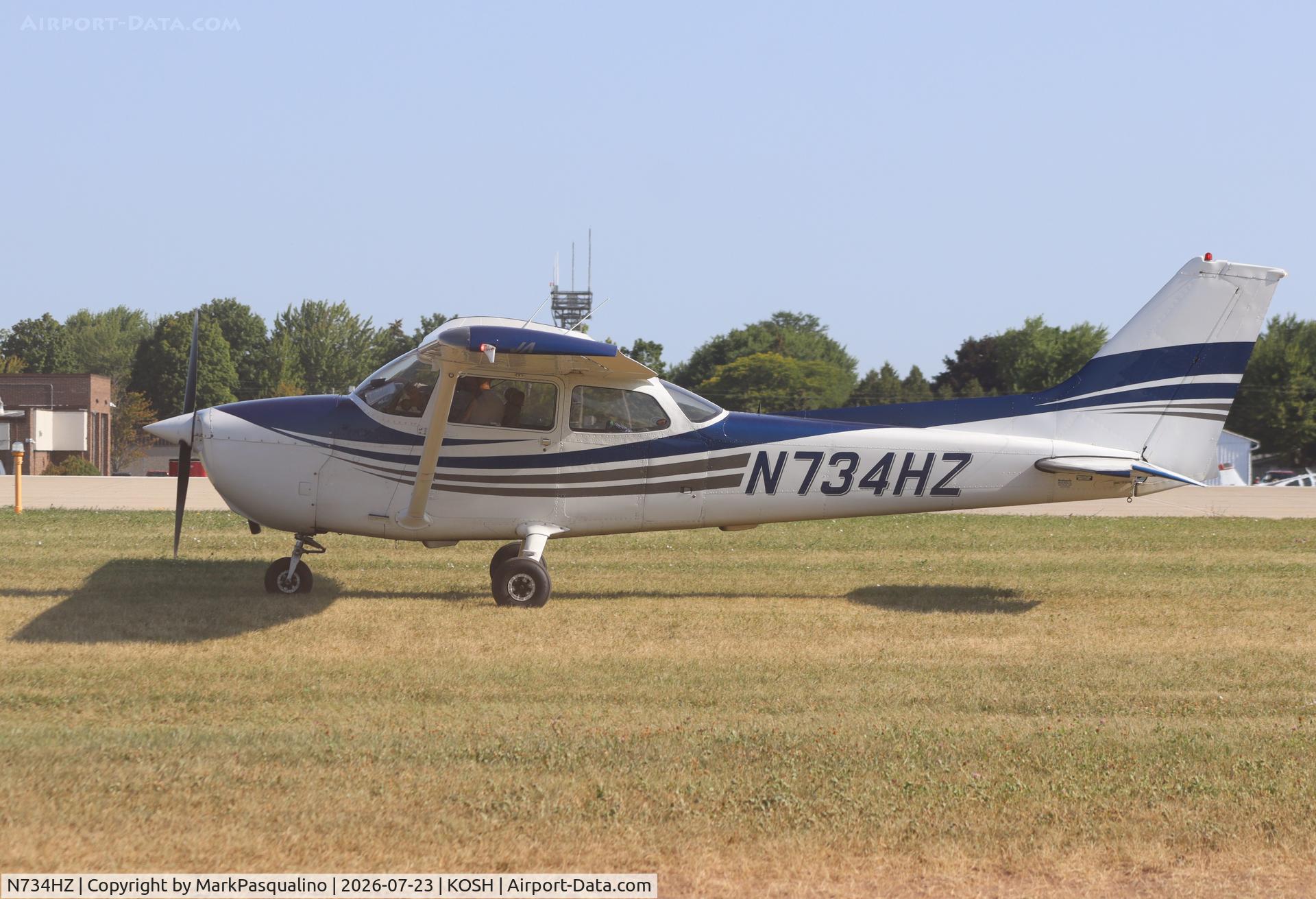 Aircraft N734HZ, 1977 Cessna 172N, c/n 17268878, Cessna 172N, at KOSH, photo by MarkPasqualino
