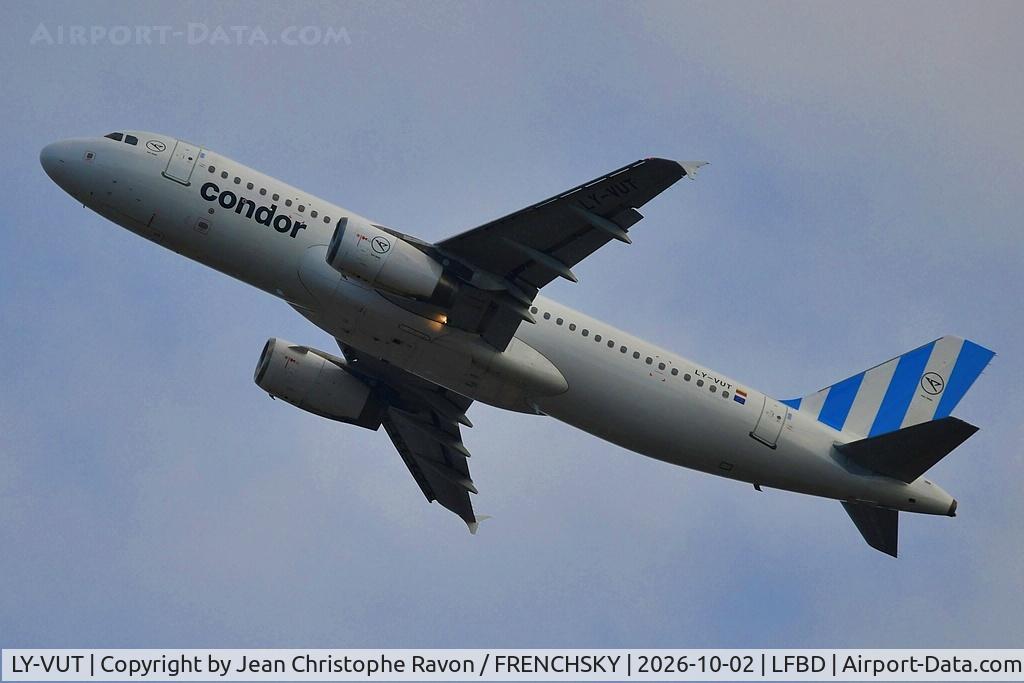 Aircraft LY-VUT, 2007 Airbus A320-232, c/n 3275, Tenerife / Hamburg DE1449 Diverted to BOD, at LFBD, photo by Jean Christophe Ravon / FRENCHSKY