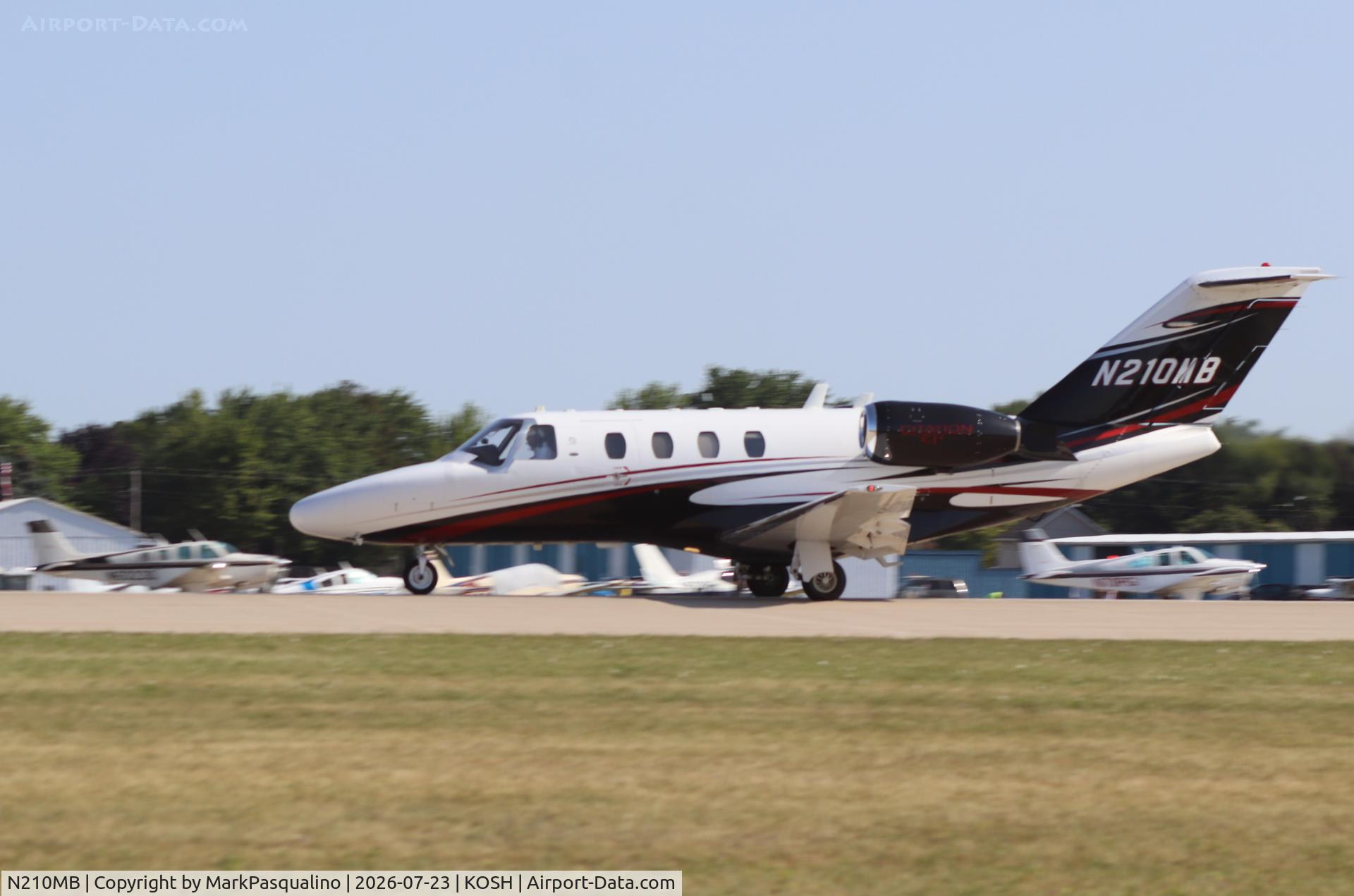 Aircraft N210MB, 1997 Cessna 525 CitationJet CJ1, c/n 525-0211, Cessna 525 CitationJet CJ1, at KOSH, photo by MarkPasqualino
