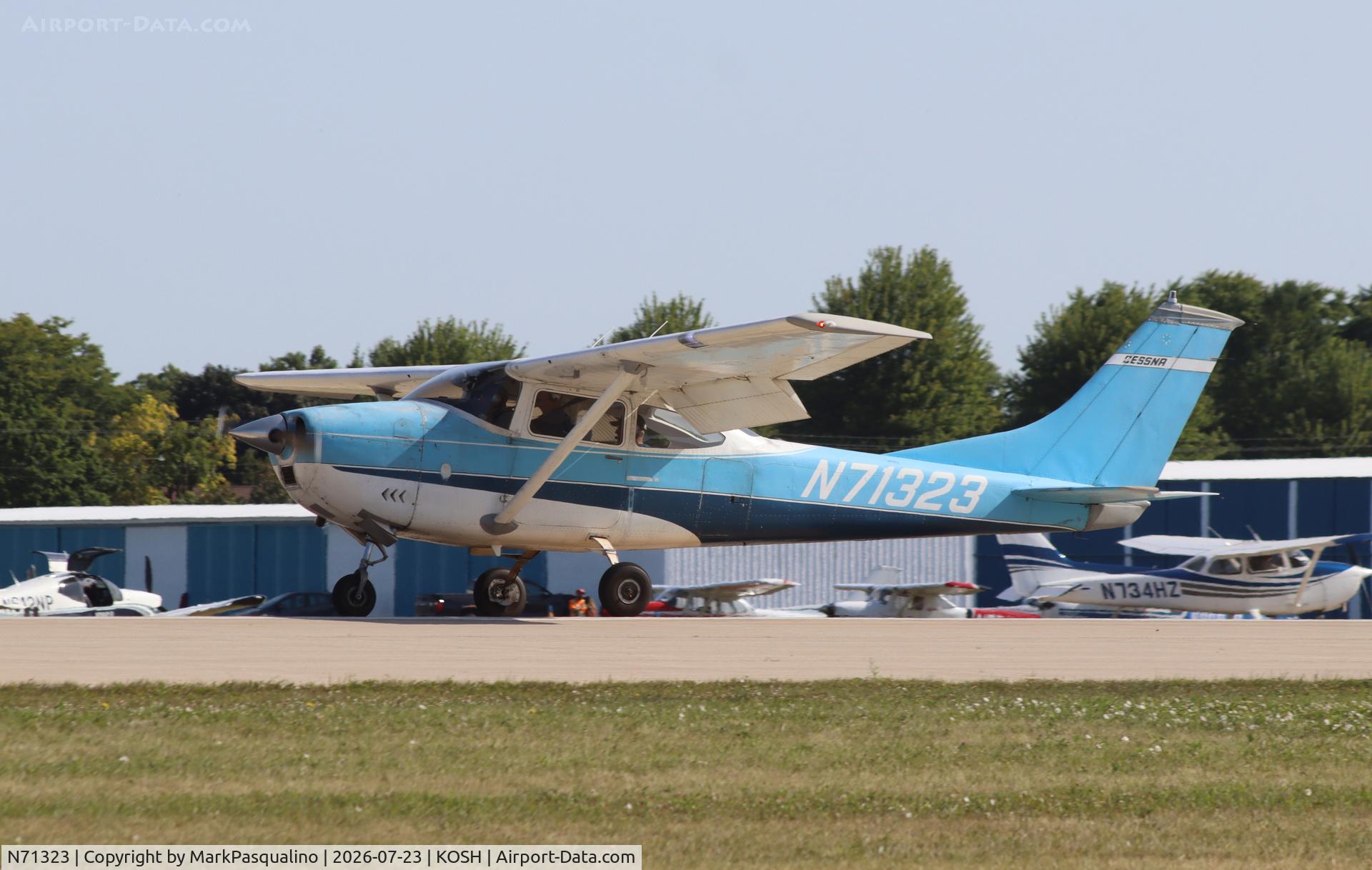Aircraft N71323, 1969 Cessna 182M Skylane, c/n 18259579, Cessna 182M, at KOSH, photo by MarkPasqualino