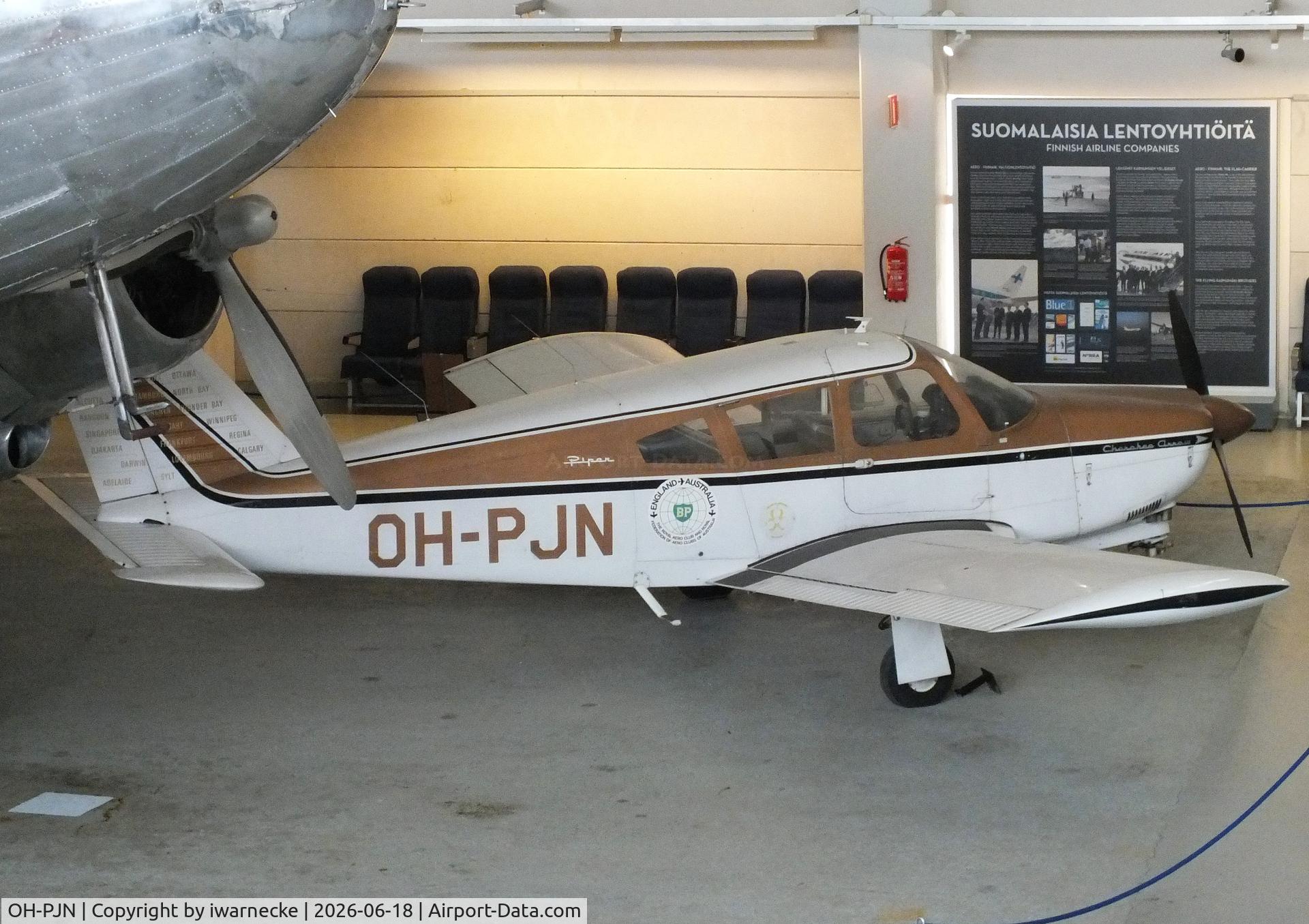 Aircraft OH-PJN, 1968 Piper PA-28R 180 Cherokee Arrow, c/n 28R-30885, Piper PA-28R-180 Cherokee Arrow at the Suomen Ilmailumuseo (Finnish Aviation Museum), Vantaa, photo by iwarnecke