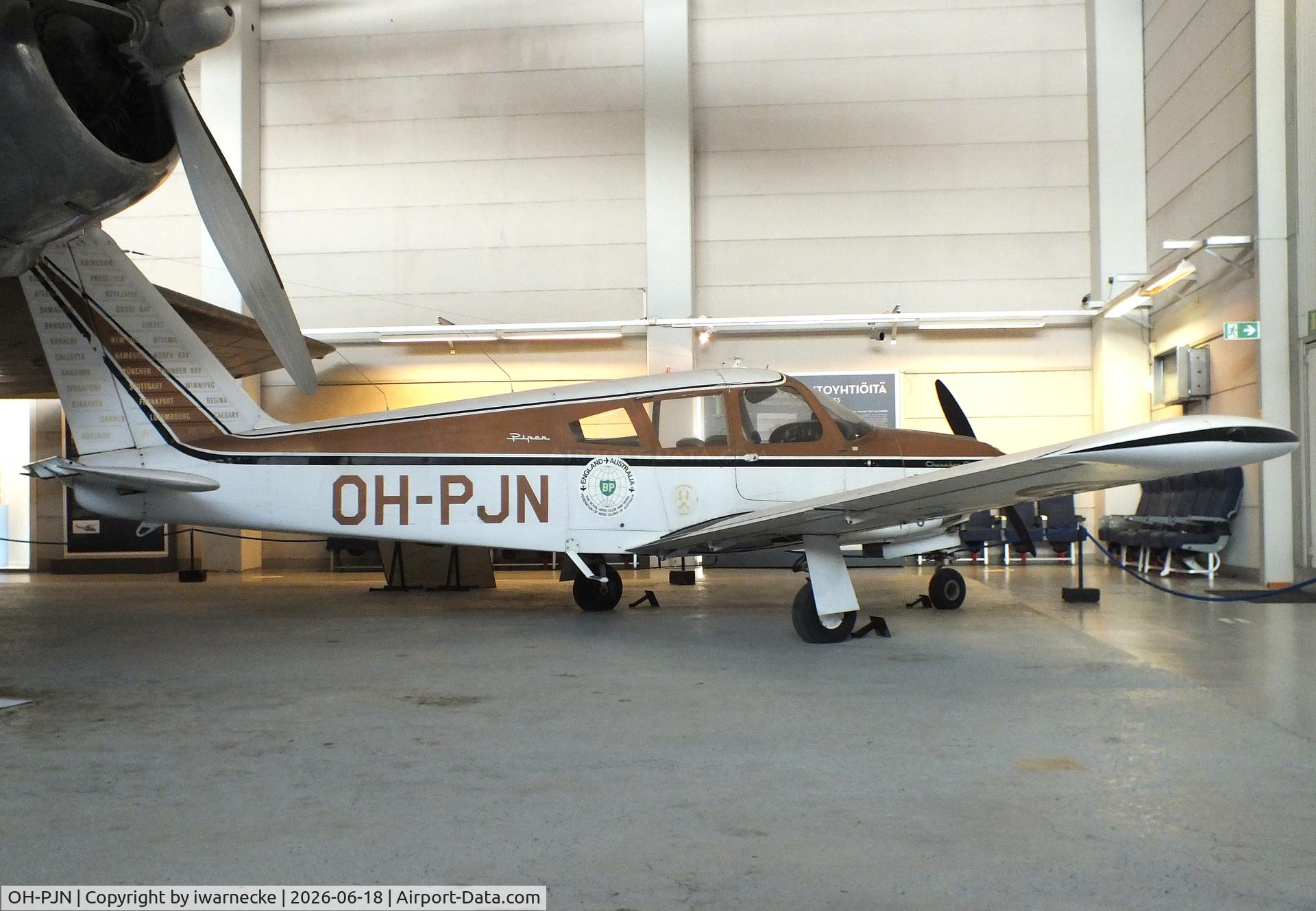 Aircraft OH-PJN, 1968 Piper PA-28R 180 Cherokee Arrow, c/n 28R-30885, Piper PA-28R-180 Cherokee Arrow at the Suomen Ilmailumuseo (Finnish Aviation Museum), Vantaa, photo by iwarnecke