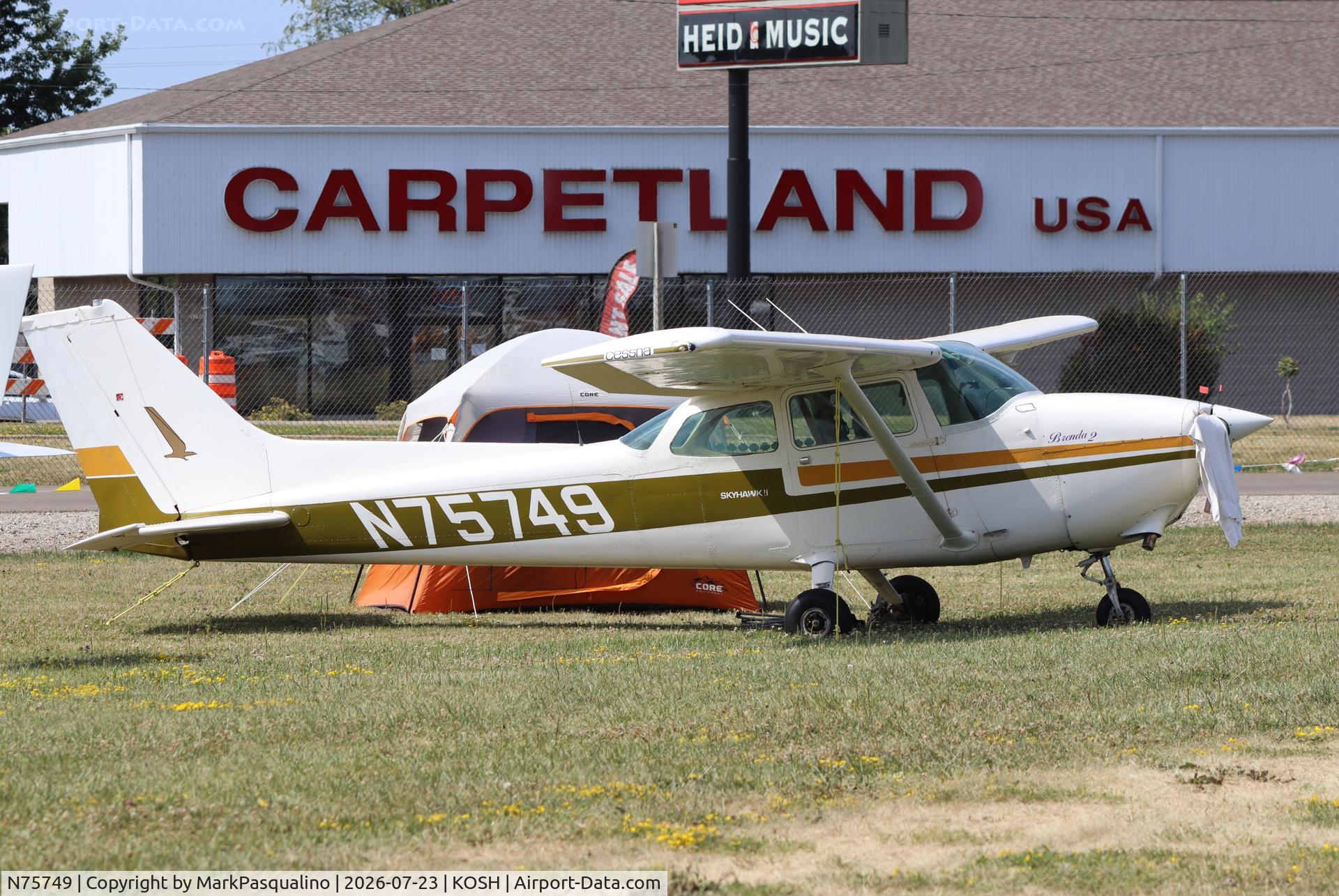 Aircraft N75749, 1976 Cessna 172N, c/n 17267925, Cessna 172N, at KOSH, photo by MarkPasqualino