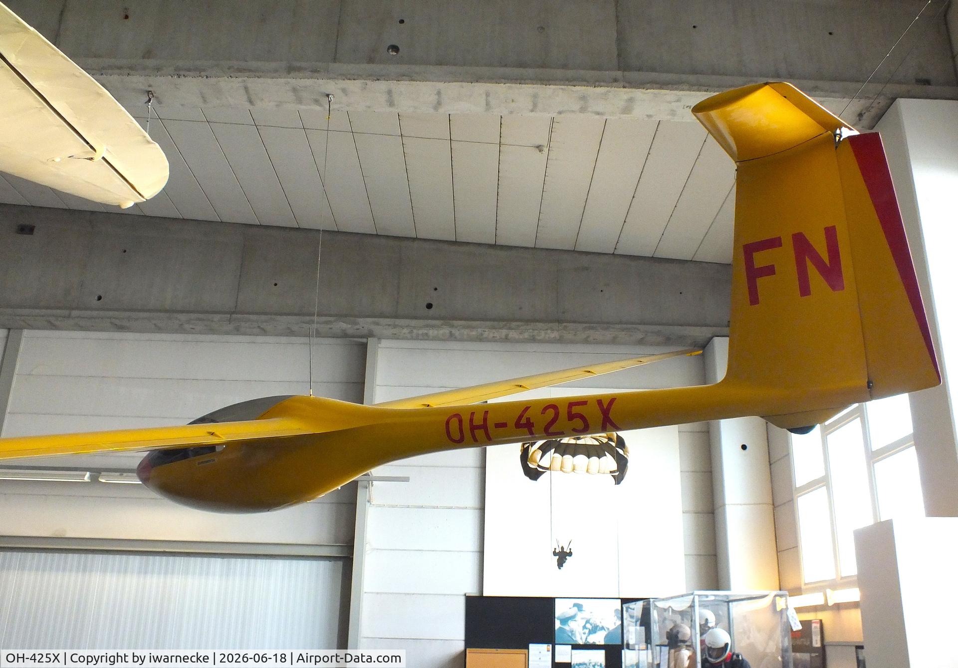 Aircraft OH-425X, 1973 Polyteknikkojen Ilmailukerho PIK-20 Proto, c/n 01, Polyteknikkojen Ilmailukerho PIK-20 Proto at the Suomen Ilmailumuseo (Finnish Aviation Museum), Vantaa, photo by iwarnecke