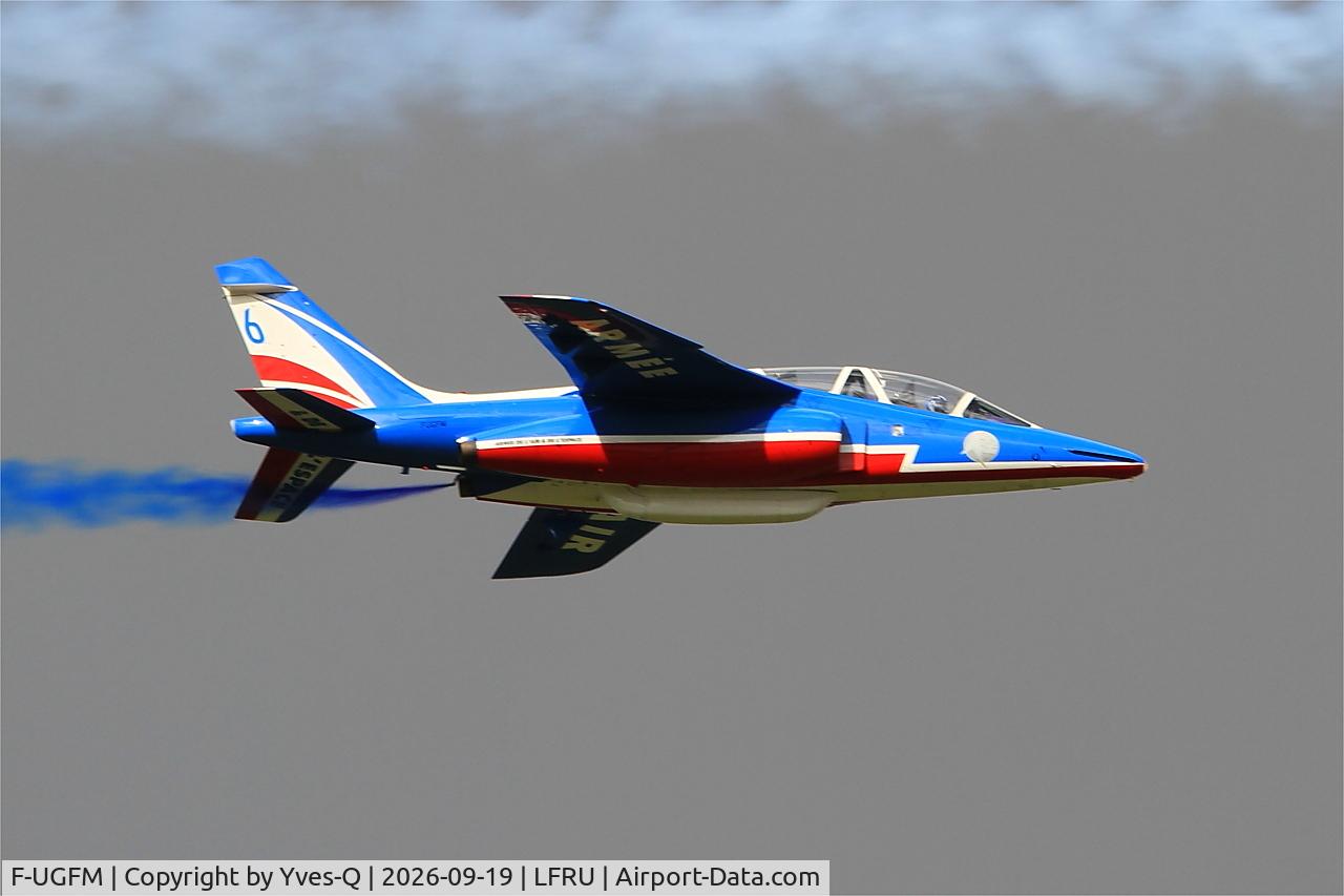 Aircraft F-UGFM, Dassault -Dornier Alpha jet E, c/n E105, Dassault -Dornier Alpha jet , Athos 6 of Patruille de France, On display, Morlaix-Ploujean airport (LFRU-MXN), at LFRU, photo by Yves-Q