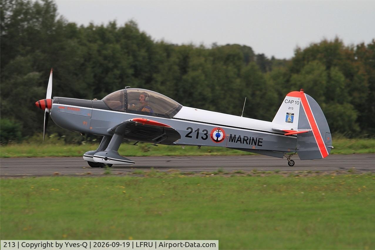 Aircraft 213, Mudry CAP-10B, c/n 213, Mudry CAP10-B, Taxiing rwy 22, Morlaix-Ploujean airport (LFRU-MXN), at LFRU, photo by Yves-Q