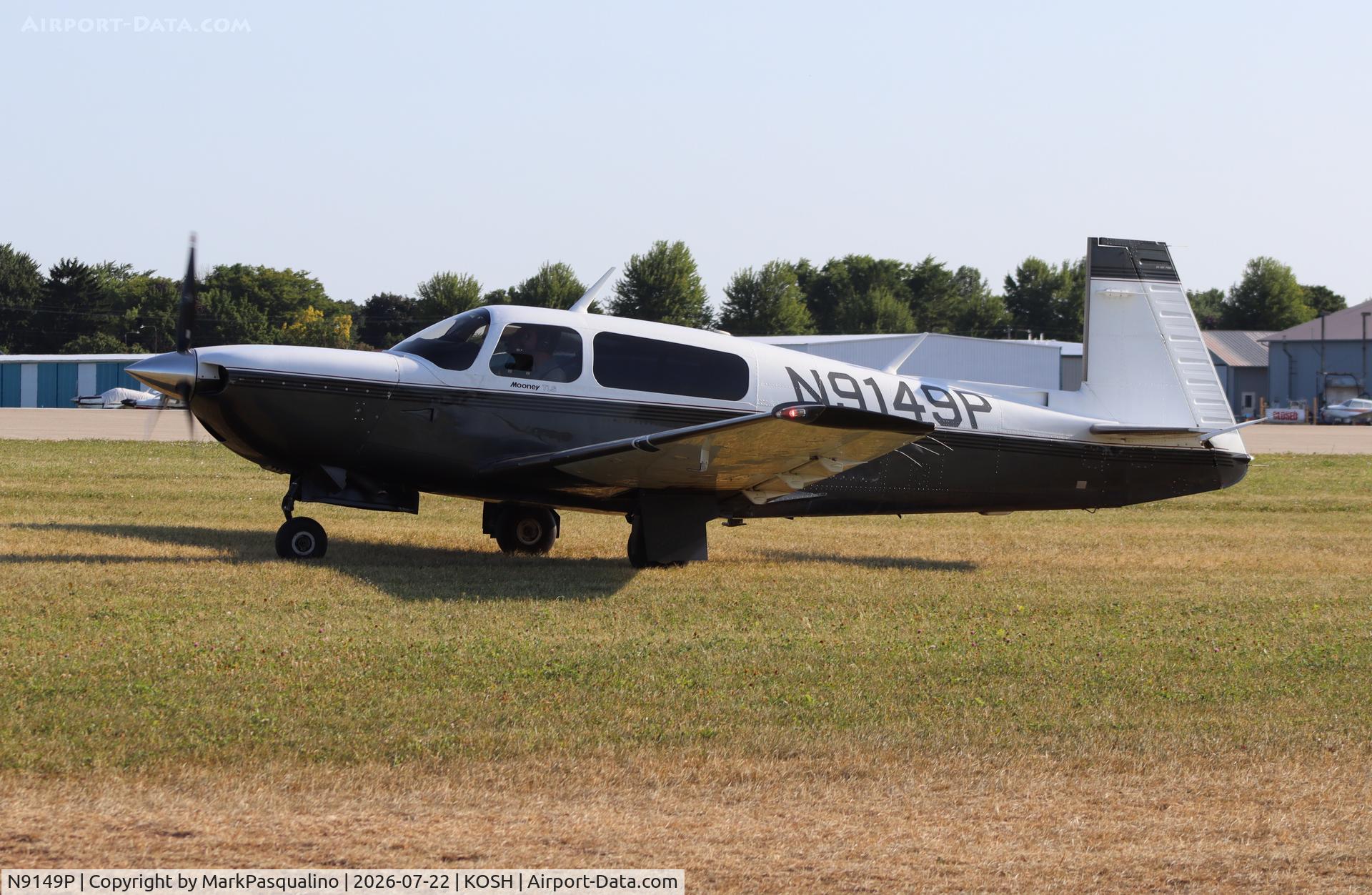 Aircraft N9149P, 1991 Mooney M20M Bravo, c/n 27-0108, Mooney M20M, at KOSH, photo by MarkPasqualino