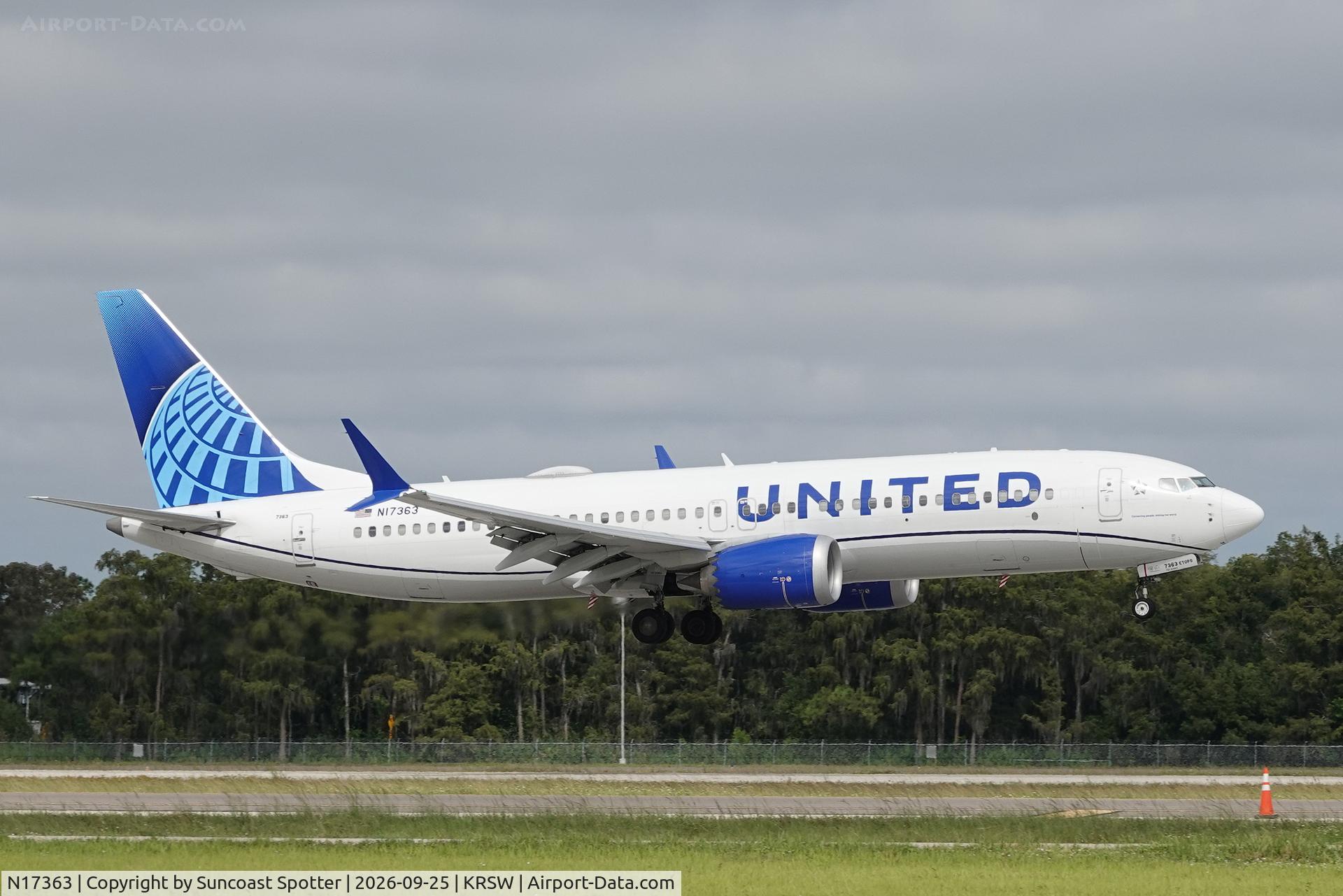 Aircraft N17363, 2025 Boeing 737 MAX 8, c/n 67629 l/n 9061, United 1740 arrives at Southwest Florida International Airport following flight from Chicago-O’Hare International Airport, at KRSW, photo by Suncoast Spotter