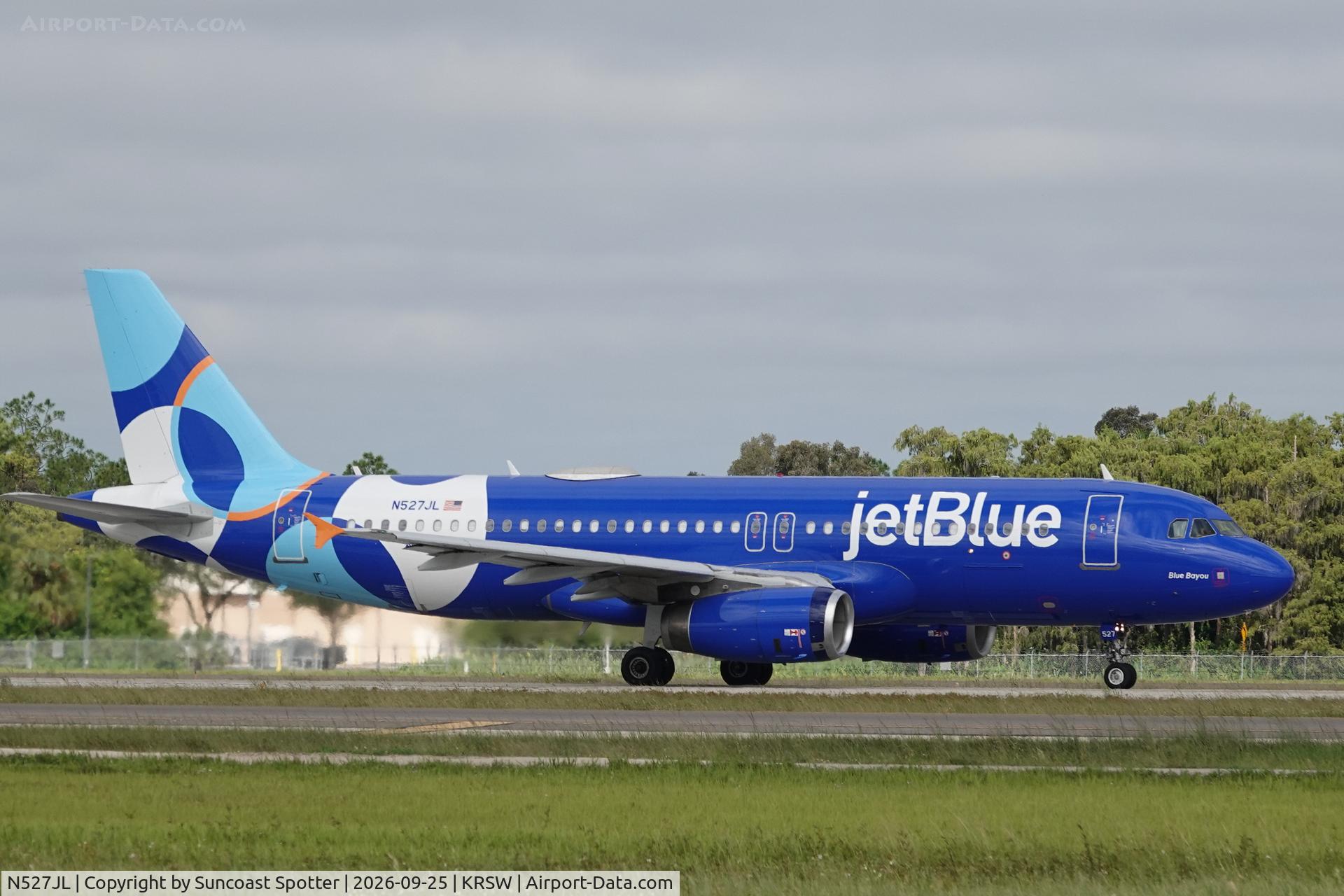 Aircraft N527JL, 2001 Airbus A320-232, c/n 1557, JetBlue 1552 departs Southwest Florida International Airport enroute to Westchester County Airport, at KRSW, photo by Suncoast Spotter