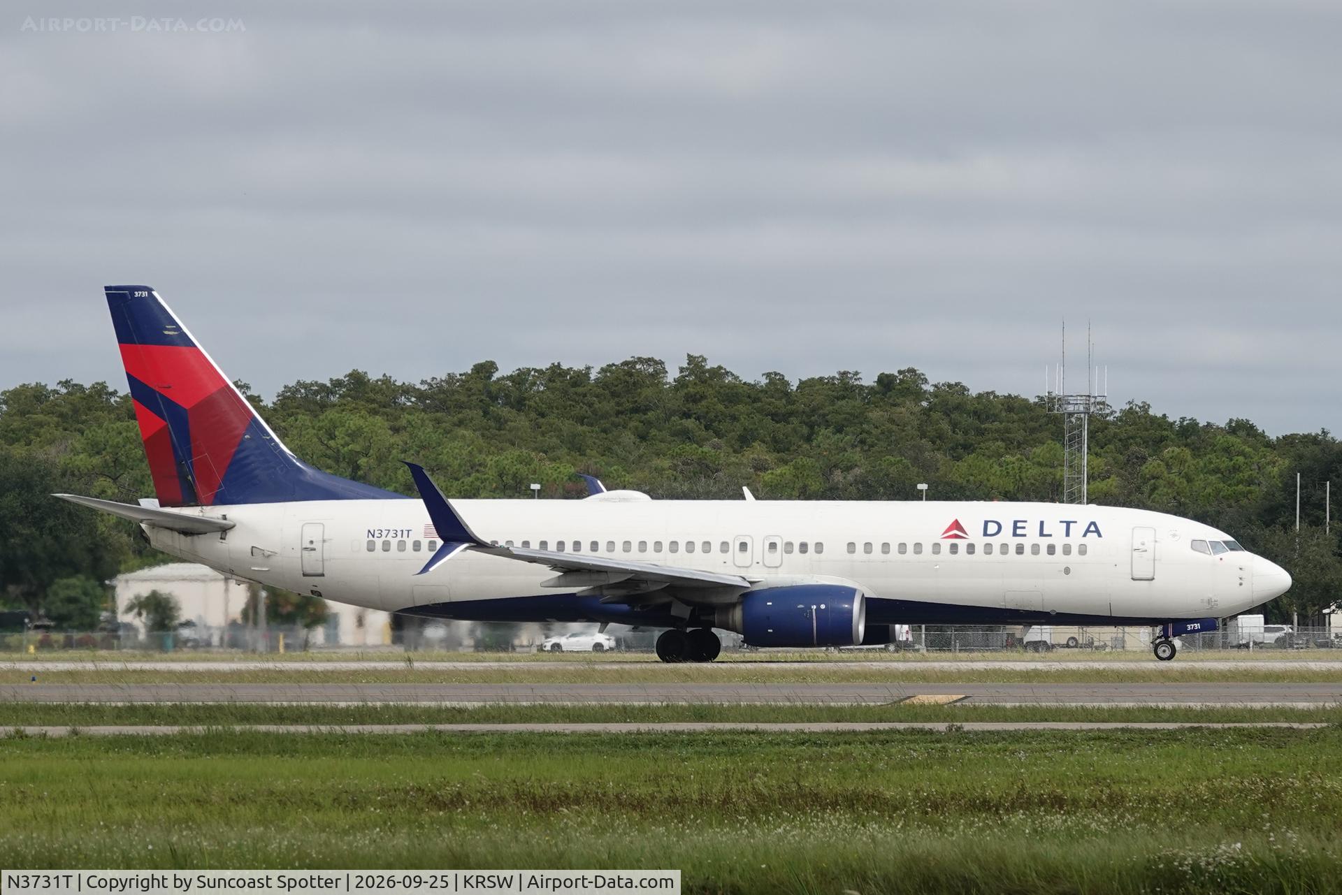 Aircraft N3731T, 2000 Boeing 737-832, c/n 30775, Delta 690 departs Southwest Florida International Airport enroute to Boston-Logan International Airport, at KRSW, photo by Suncoast Spotter