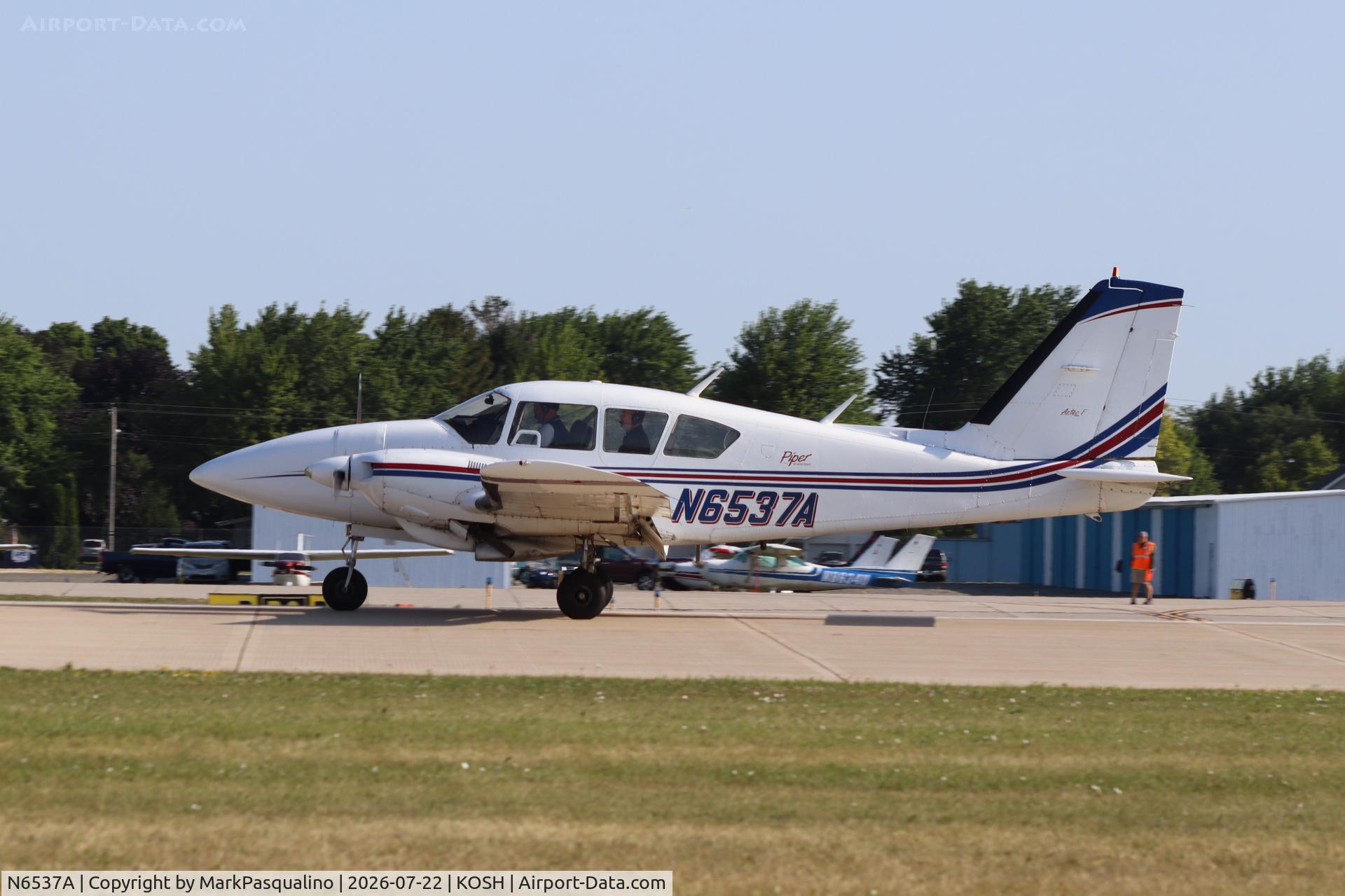 Aircraft N6537A, 1978 Piper PA-23-250, c/n 27-7954002, Piper PA-23-250, at KOSH, photo by MarkPasqualino